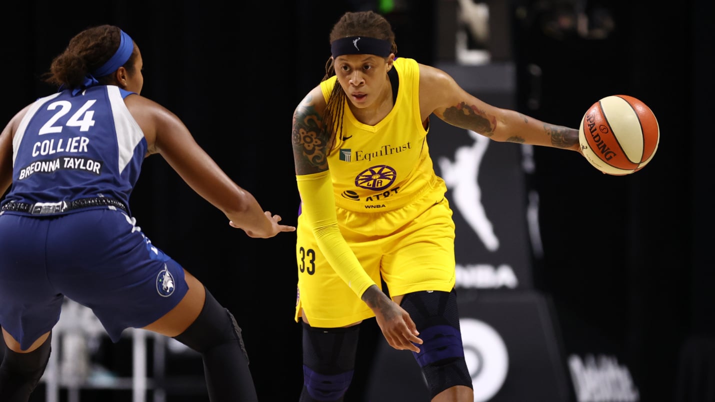 Sparks Re-Sign Four-Time WNBA Champion Seimone Augustus