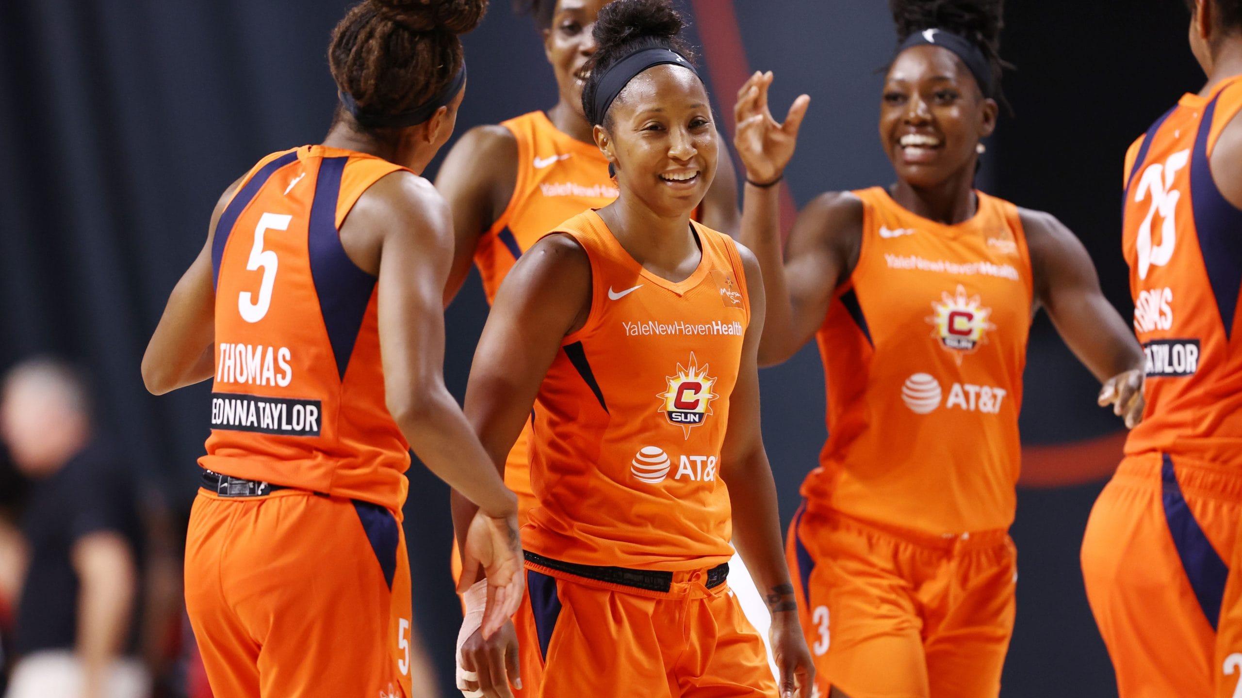 Thomas' Career-High 31 Leads Sun Past Aces 87-62 In Game 1 (September 20, 2020)