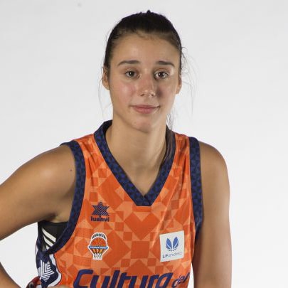 Raquel Carrera headshot