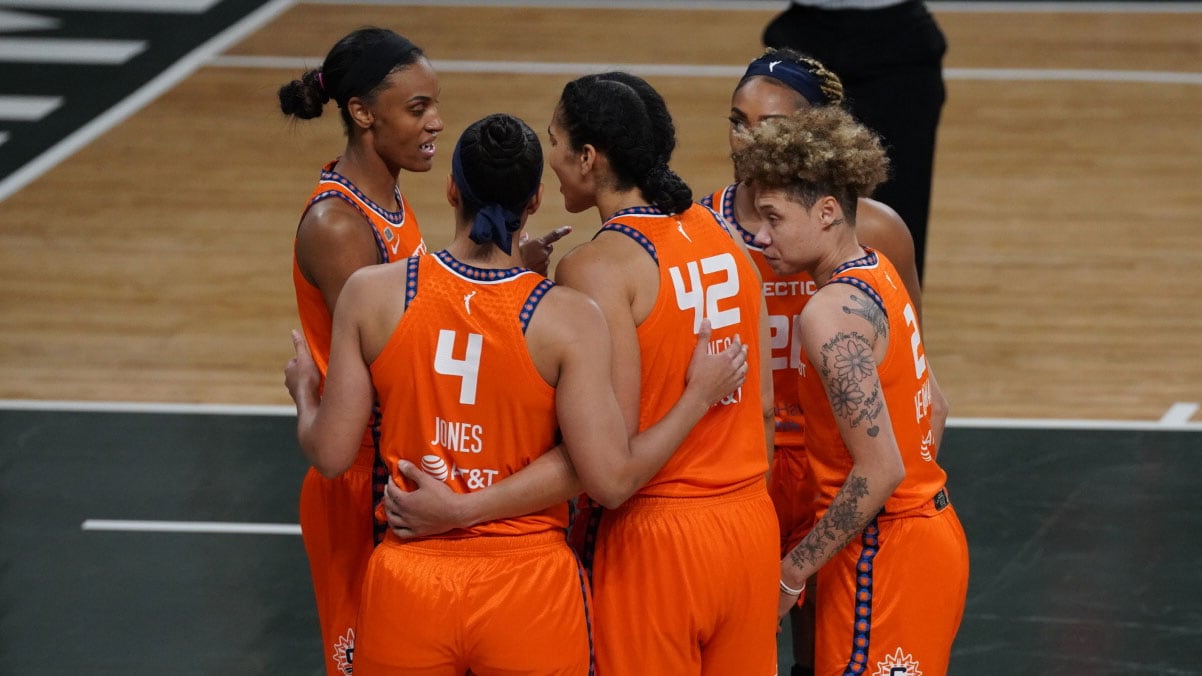 Jones, Bonner Combine For 47 points In Sun's Win Over Dream