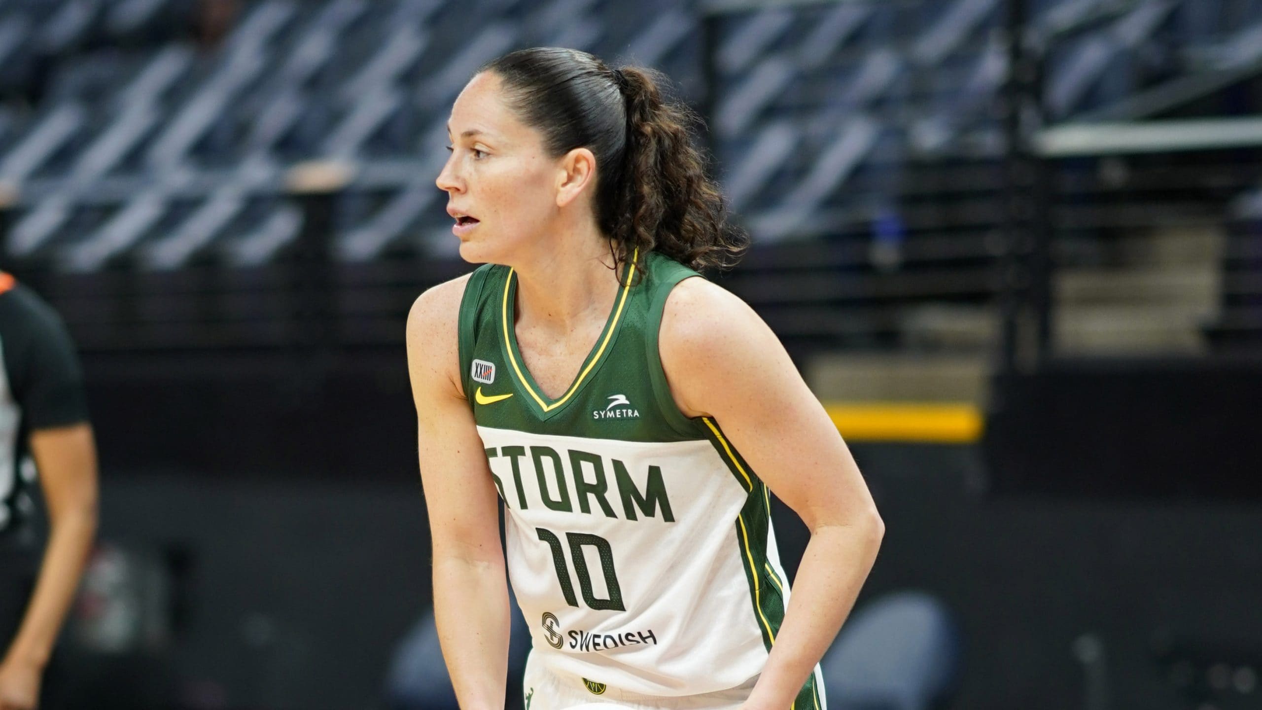 Storm Cruise Past Lynx