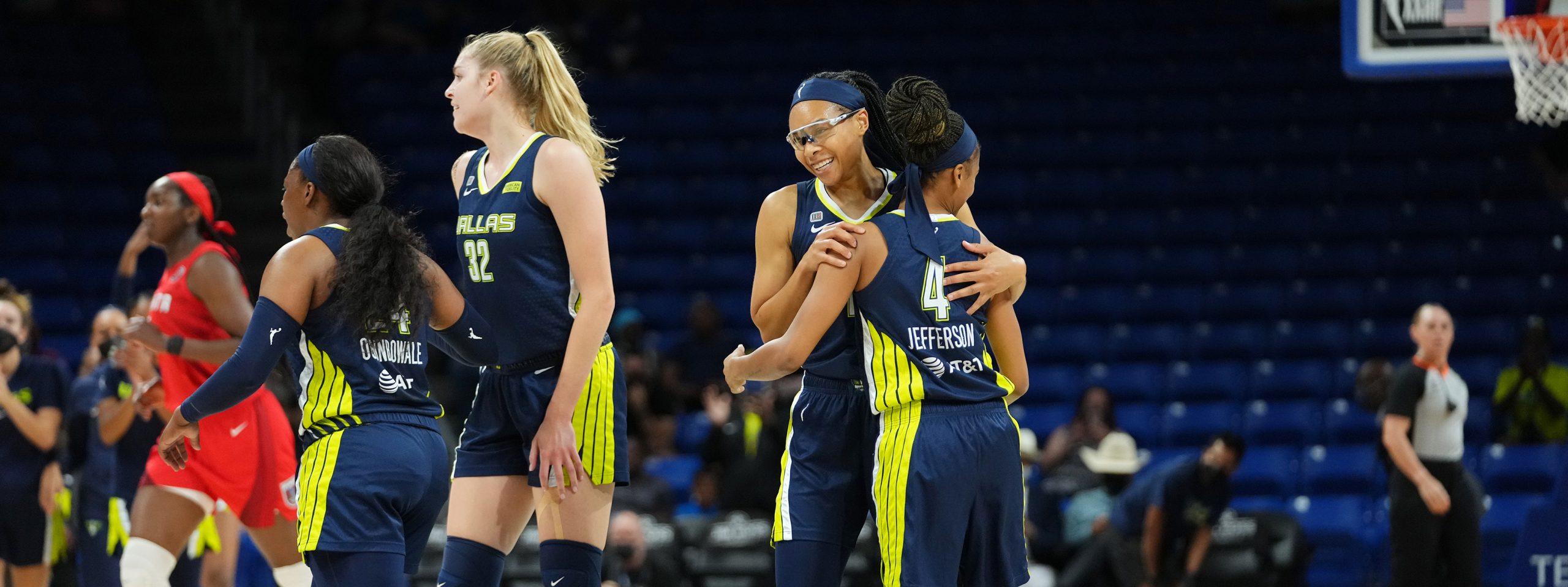 GAME RECAP: Wings 72, Dream 68