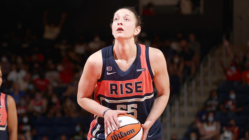Aces Sign 6-5 Veteran Free Agent Center Theresa Plaisance
