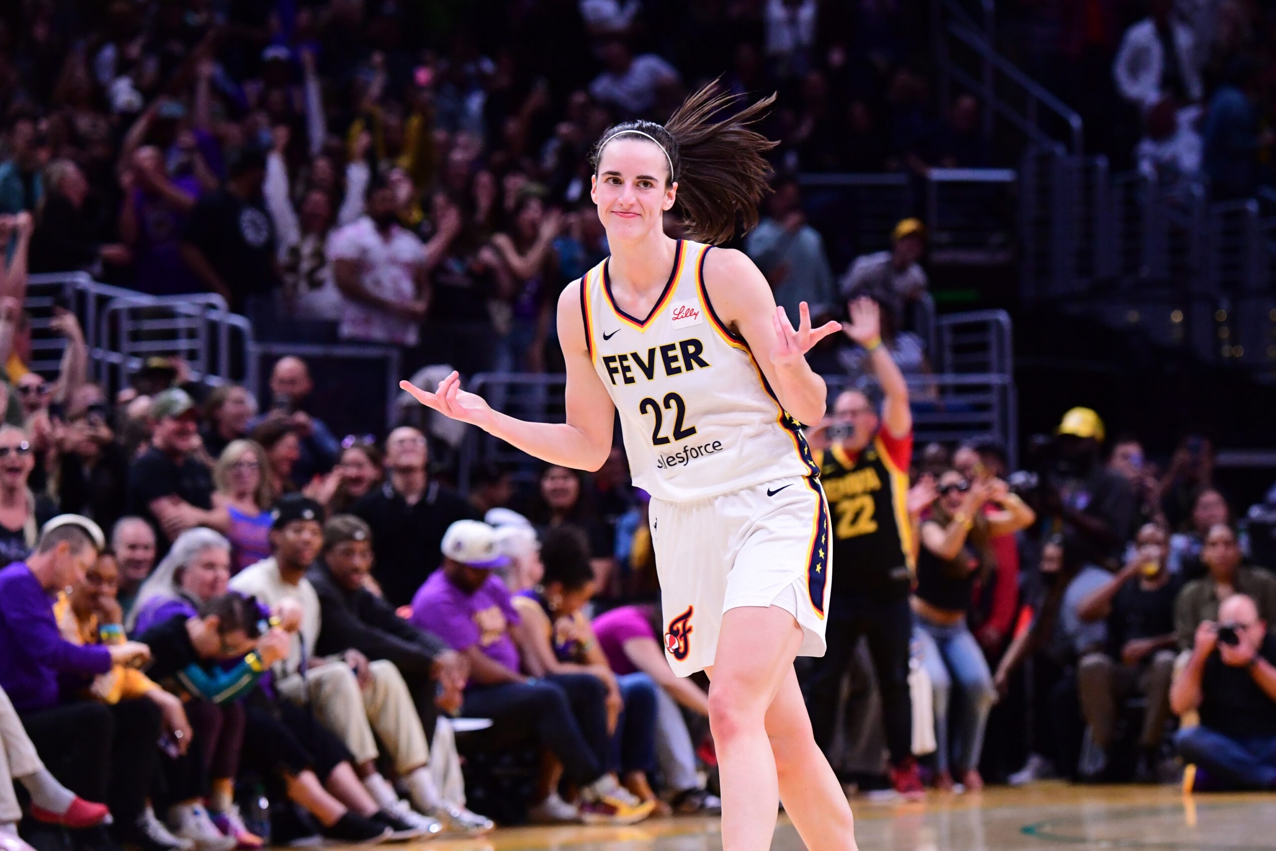 Lush Game Recap: Fever 87, Sparks 78 Abstract for Desktop Lush Game Recap: Fever 87, Sparks 78 Abstract for Desktop