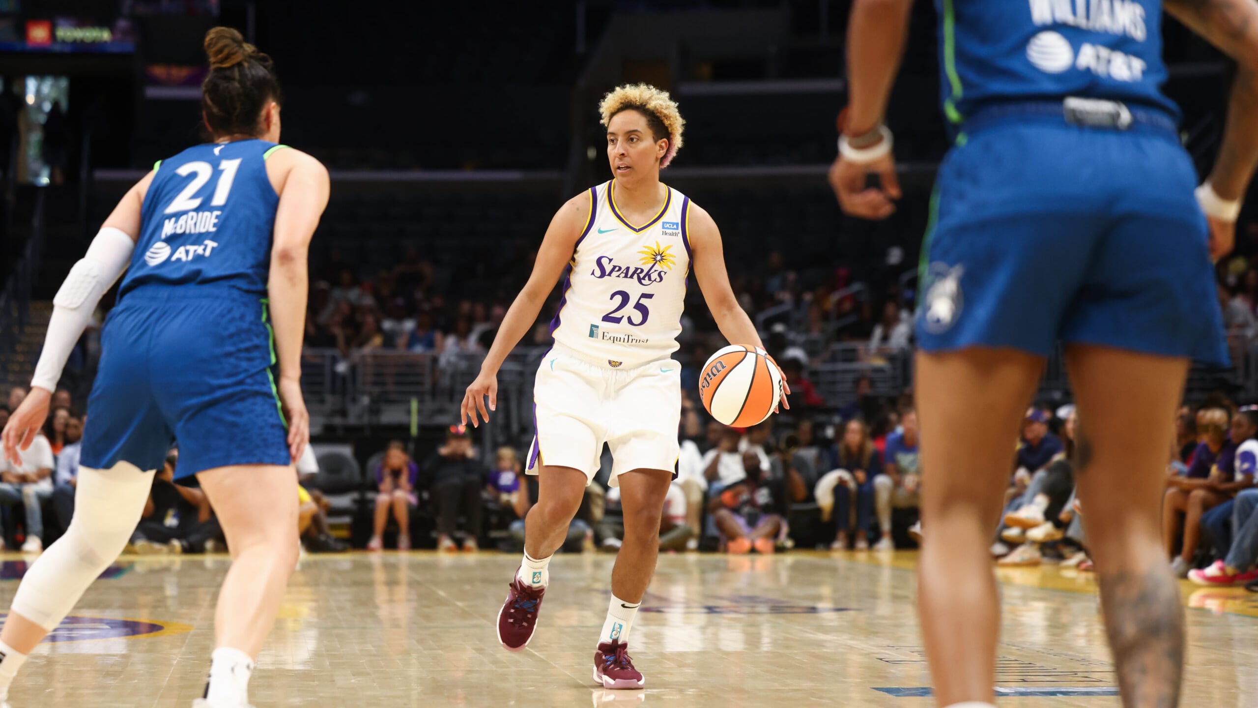 Cecilia Zandalasini Stats, Height, Weight, Position, Draft Status and