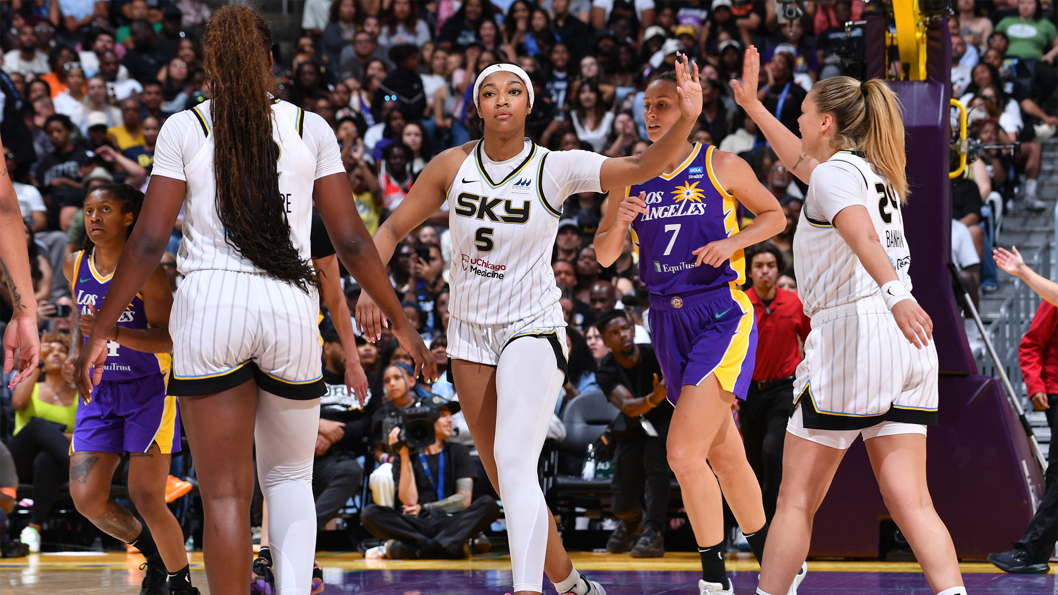 Kamilla Cardoso Stats Height Weight Position Draft Status And More Kamilla cardoso stats height weight position draft status and more