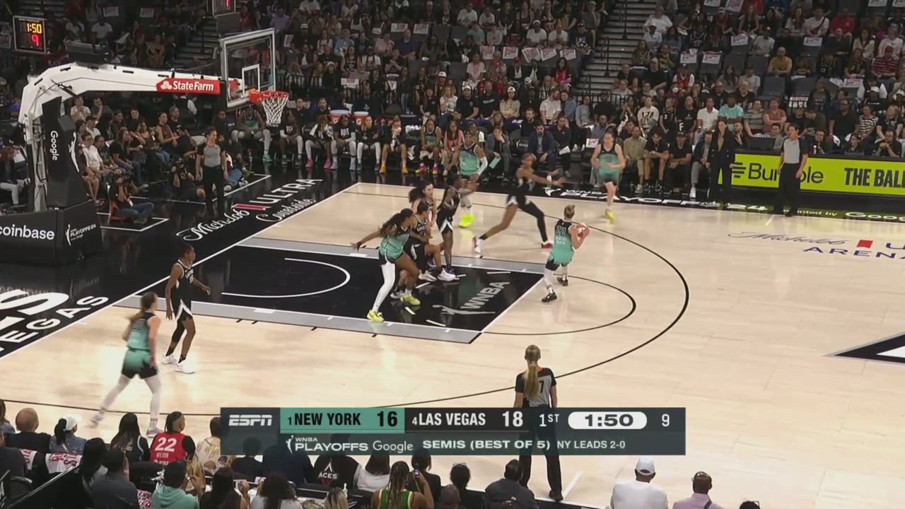 Highlights From Courtney Vandersloot 5-Assist Game