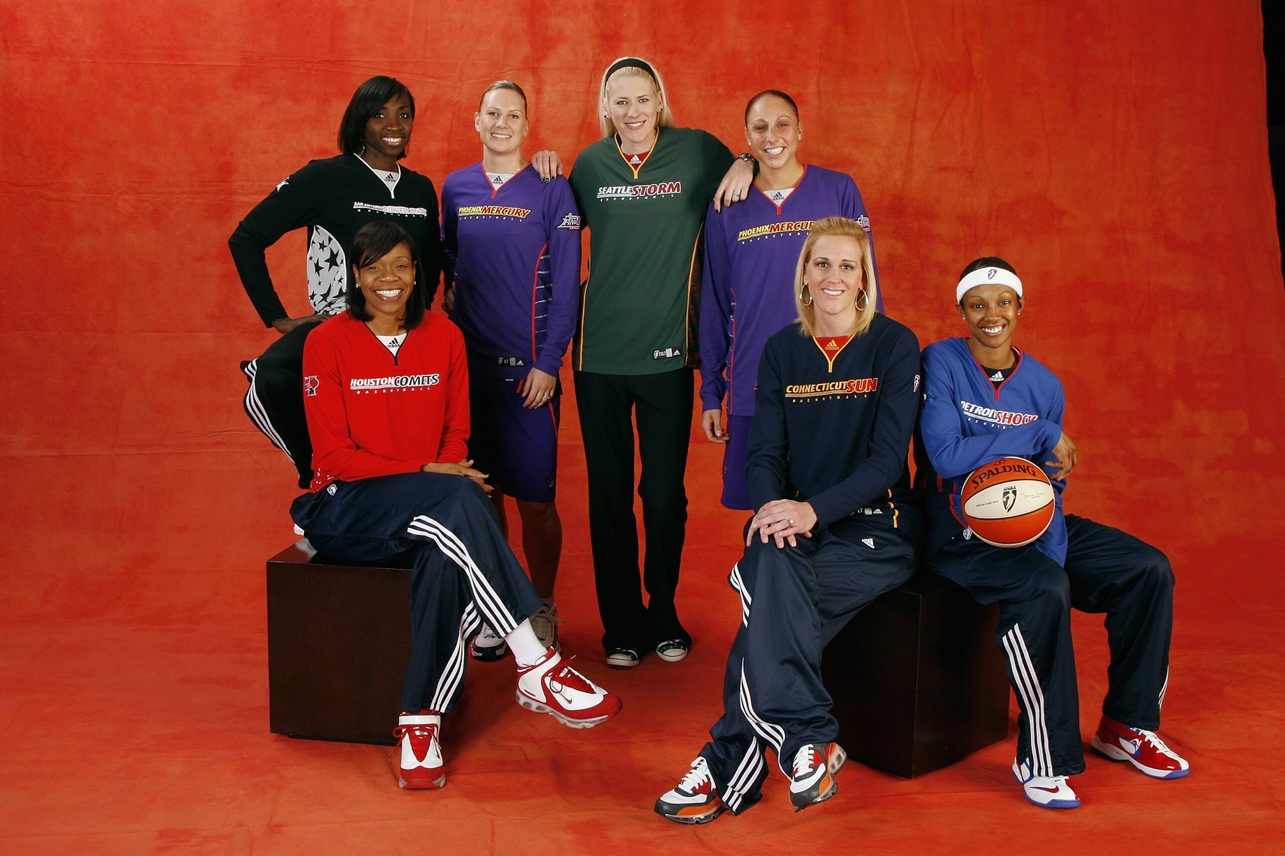 WNBA Finals Game 1: Phoenix Mercury v Detroit Shock