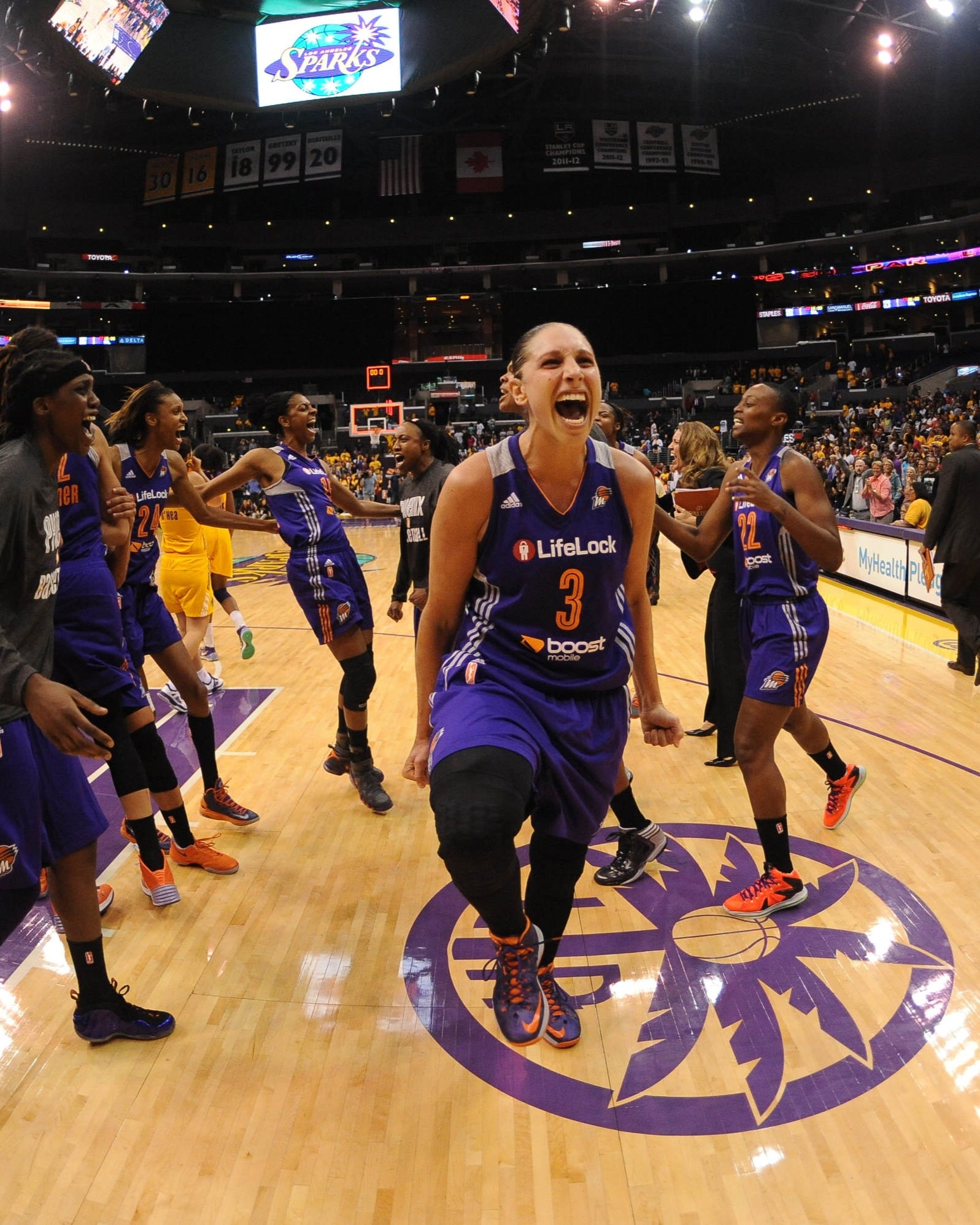 Phoenix Mercury v Los Angeles Sparks - Game Three