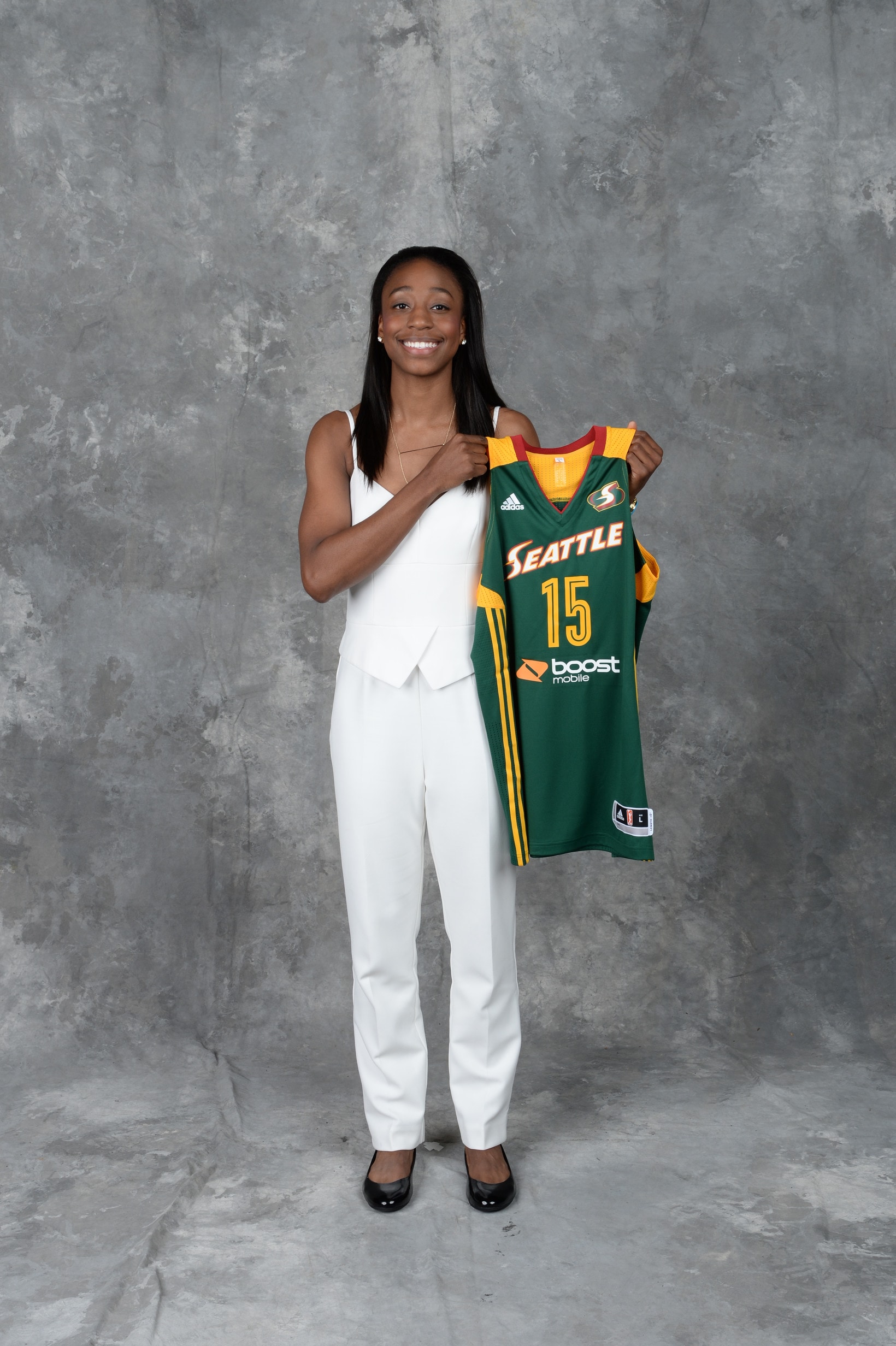 2015 No. 1 overall pick, Jewell Loyd