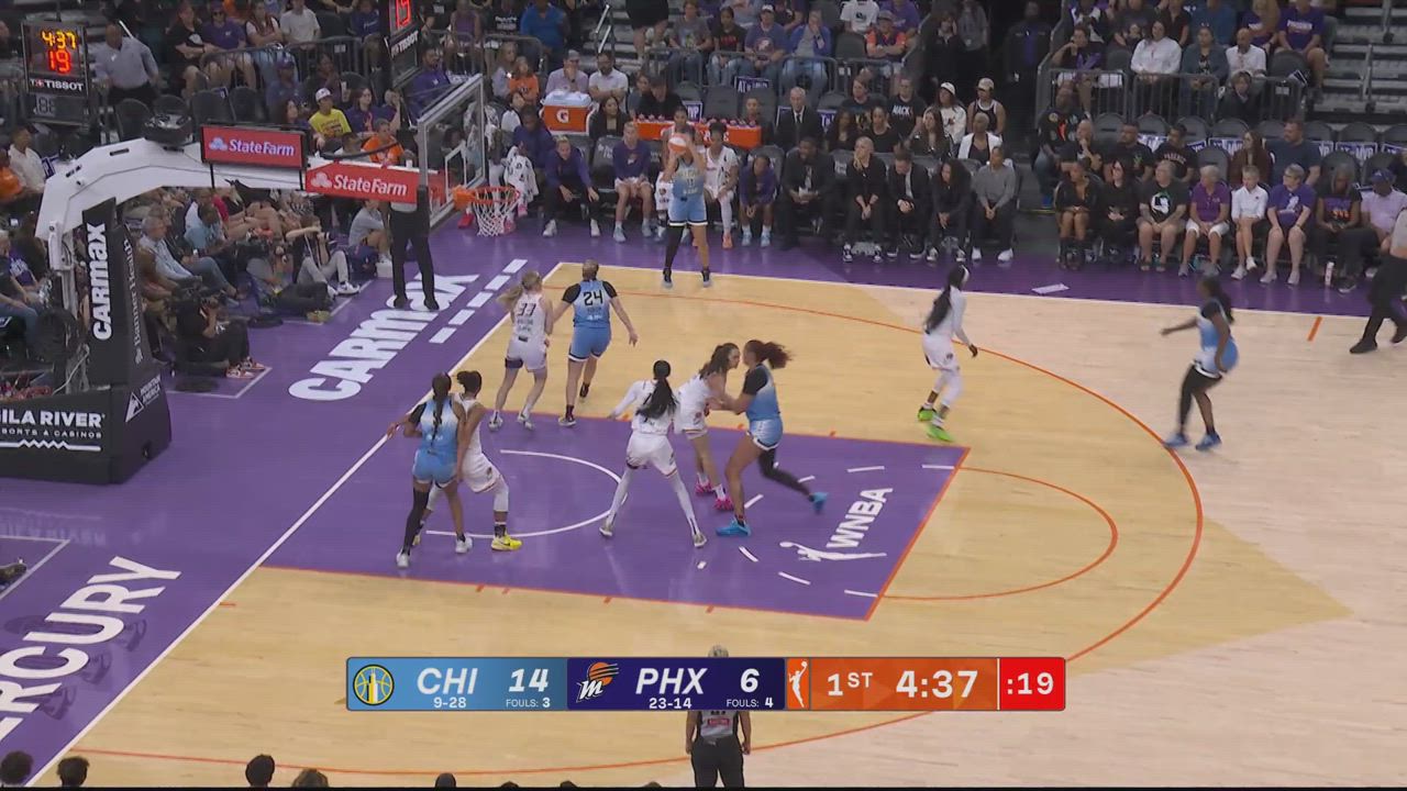Kia Nurse with 17 Points vs. Phoenix Mercury