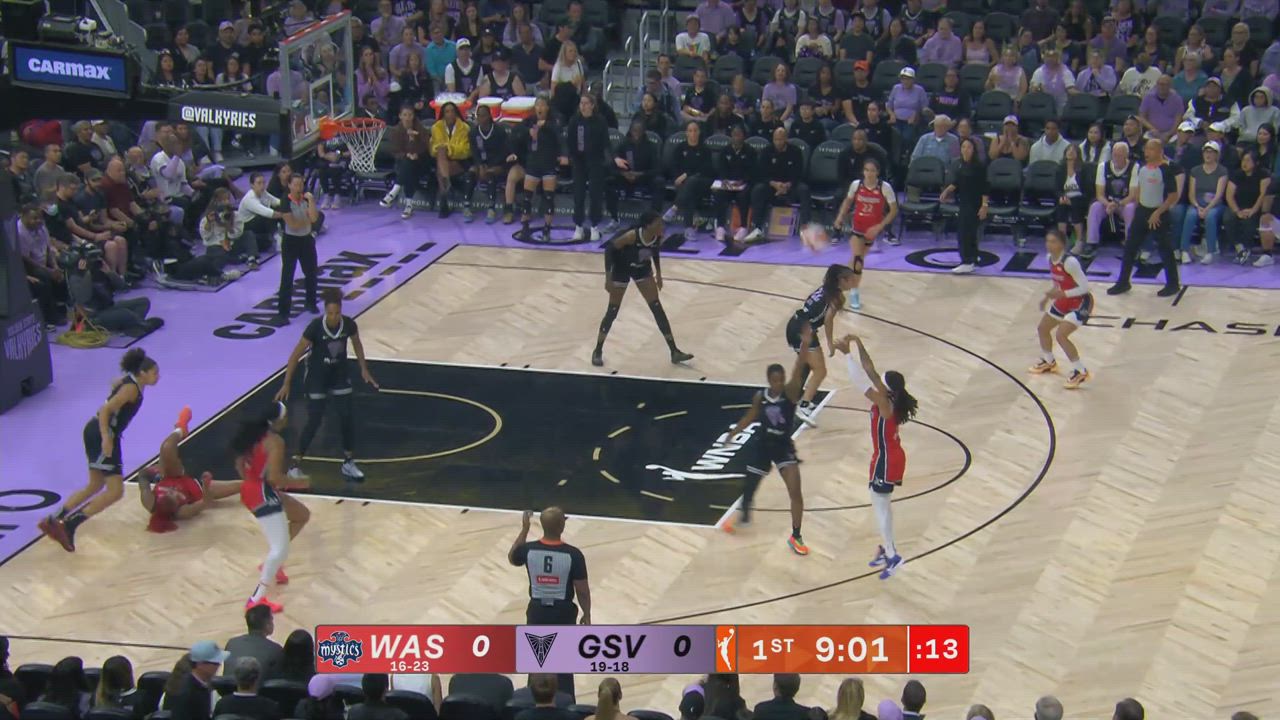 Sug Sutton with 17 Points vs. Golden State Valkyries