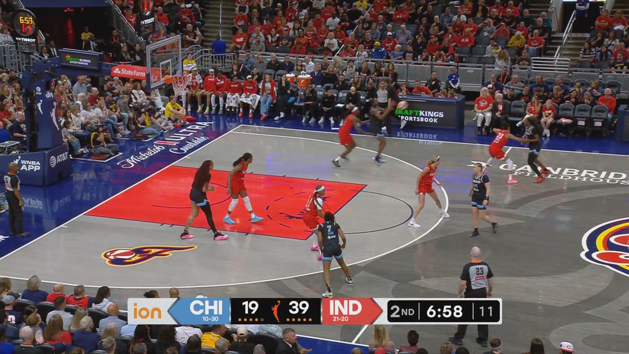 Elizabeth Williams Posts 13 points & 11 rebounds vs. Indiana Fever