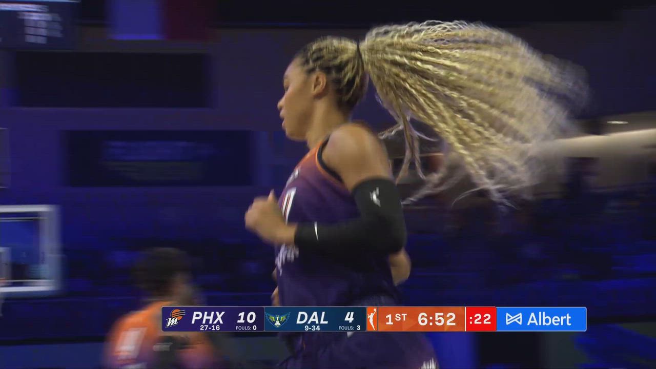 Highlights From Paige Bueckers 7-Assist Game
