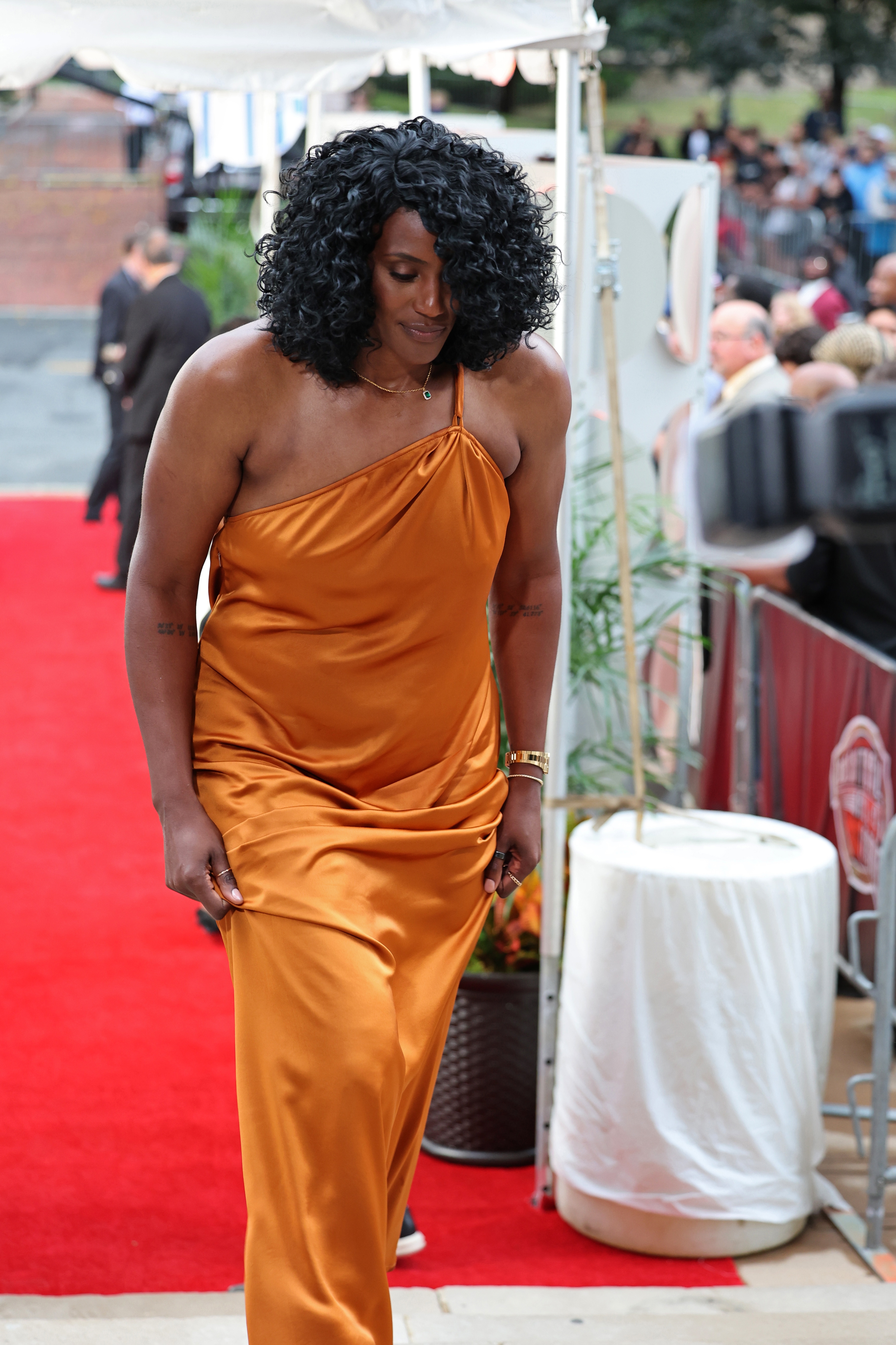 Sylvia Fowles arrives to the 2025 Basketball Hall of Fame Enshrinement Ceremony on September 6, 2025 at the Naismith Basketball Hall of Fame in Springfield, Massachusetts.