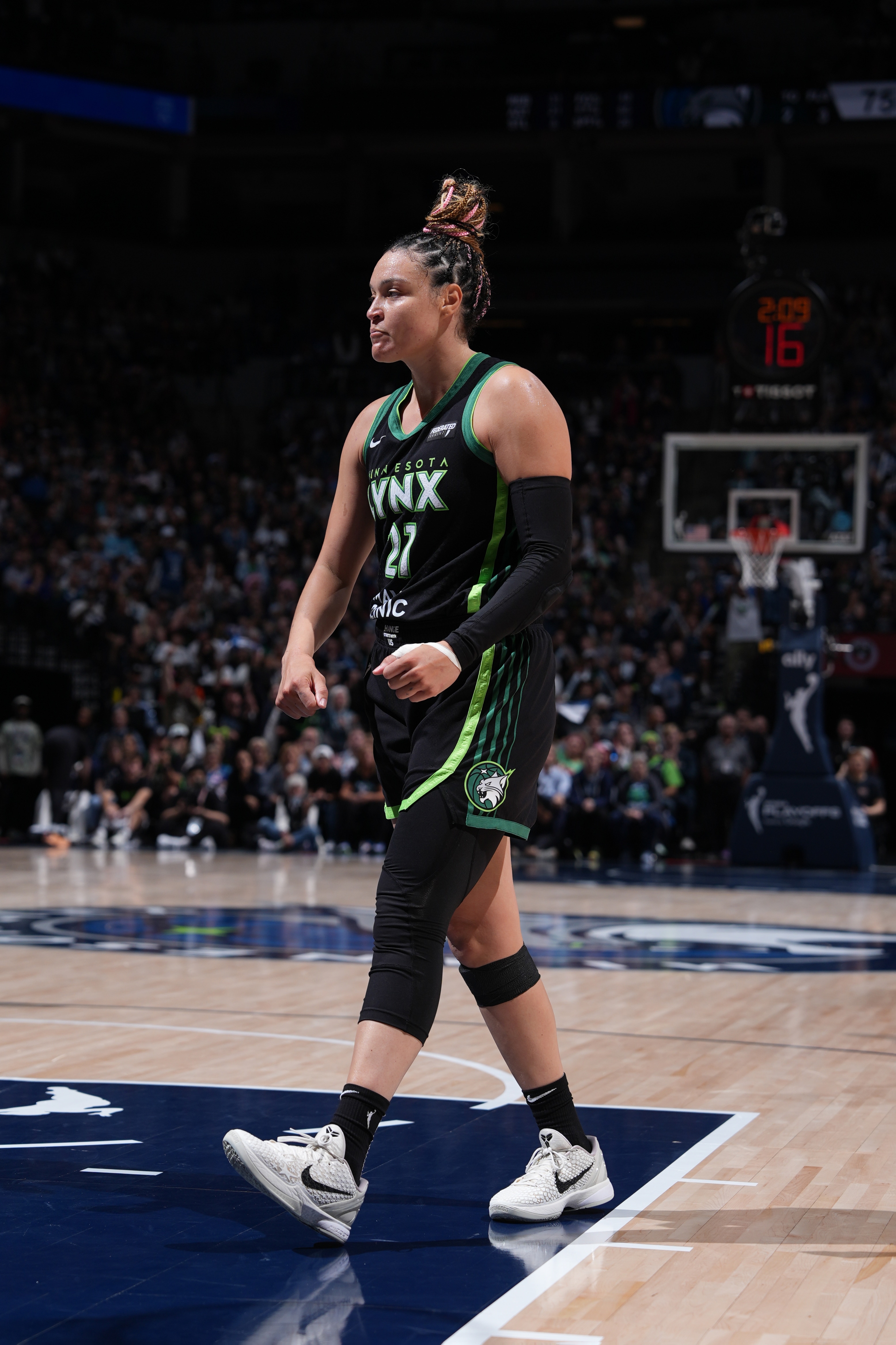 Kayla McBride #21 of the Minnesota Lynx during the game against the Phoenix Mercury