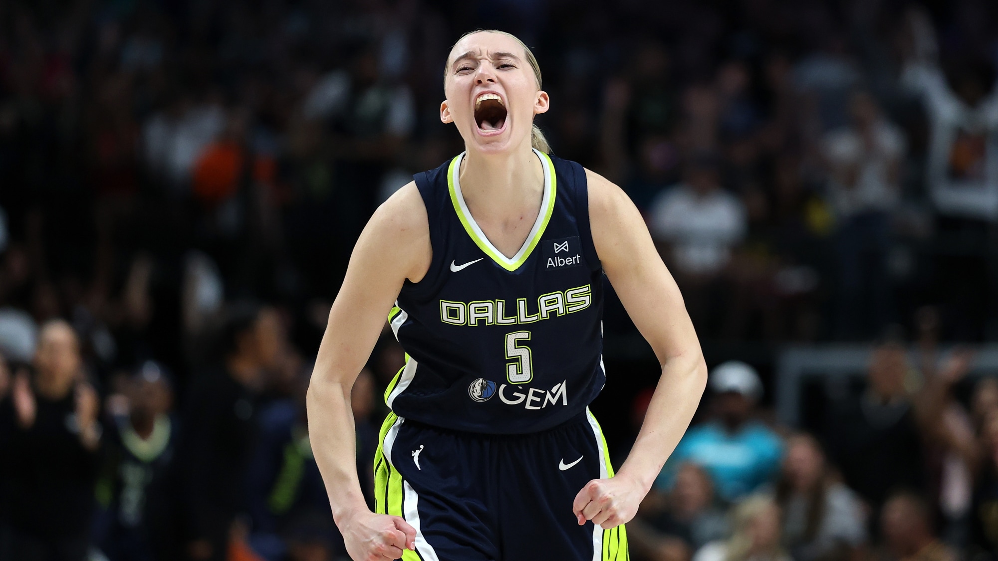 Dallas Wings’ Paige Bueckers Wins  2025 Kia WNBA Rookie of the Year Award