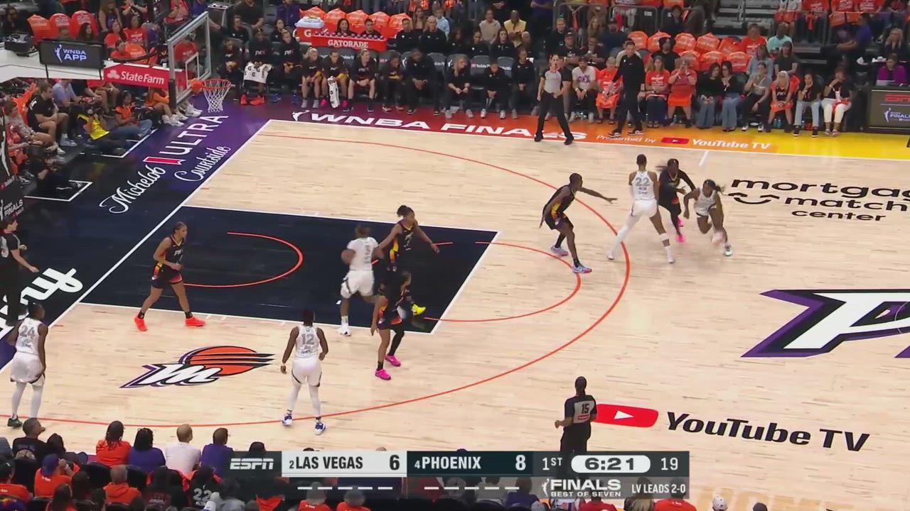 A'ja Wilson Posts 34 points & 14 rebounds vs. Phoenix Mercury