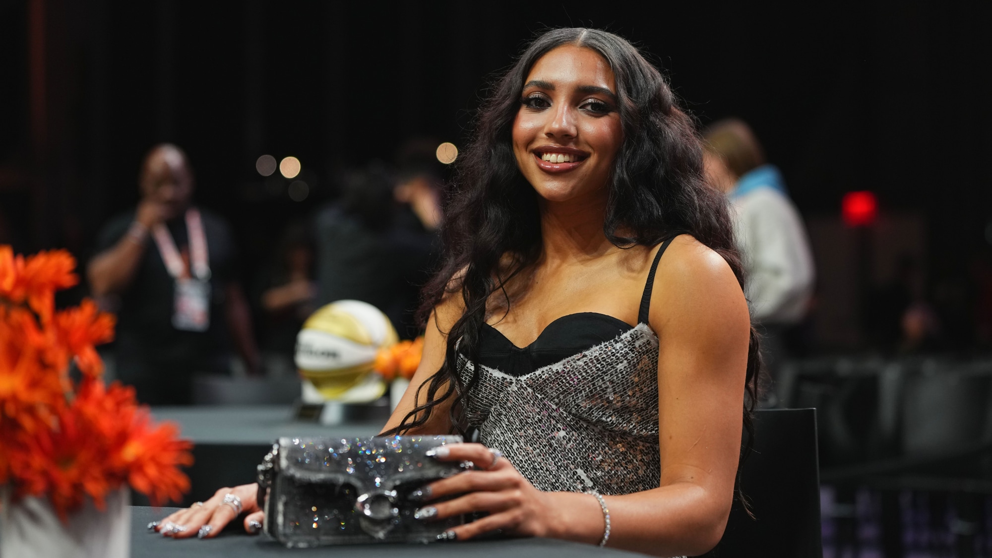 Jordan Robinson Talks to Azzi Fudd