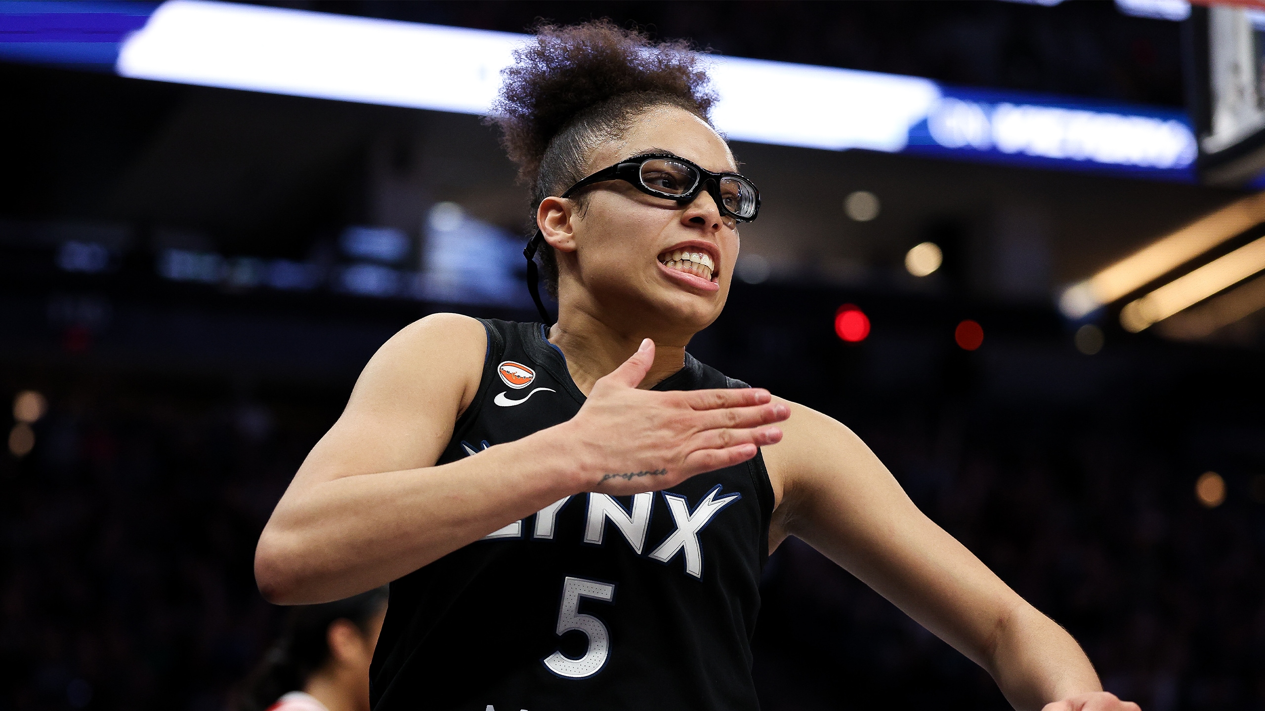 Year 1 Season 3 Episode 1 – Homecourt