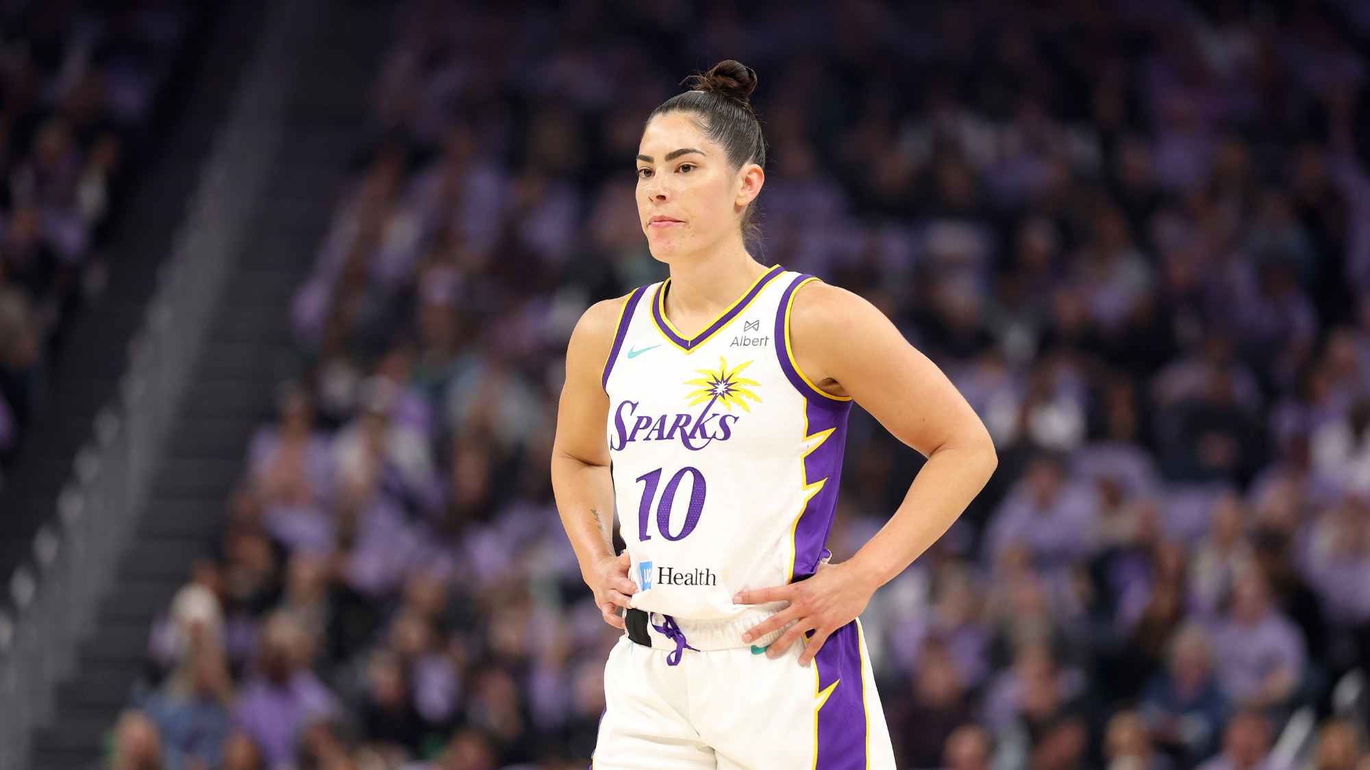 Kelsey Plum Scores 37 Points in Season Opener
