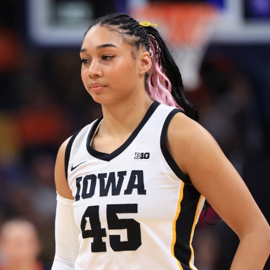 Hannah Stuelke headshot