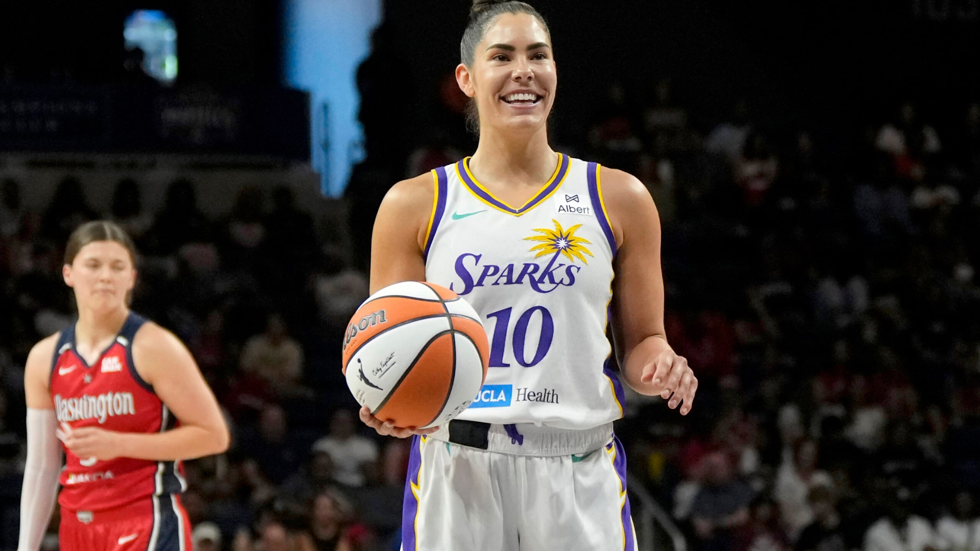 Sparks Re-Sign Two-Time Champion Guard Kelsey Plum