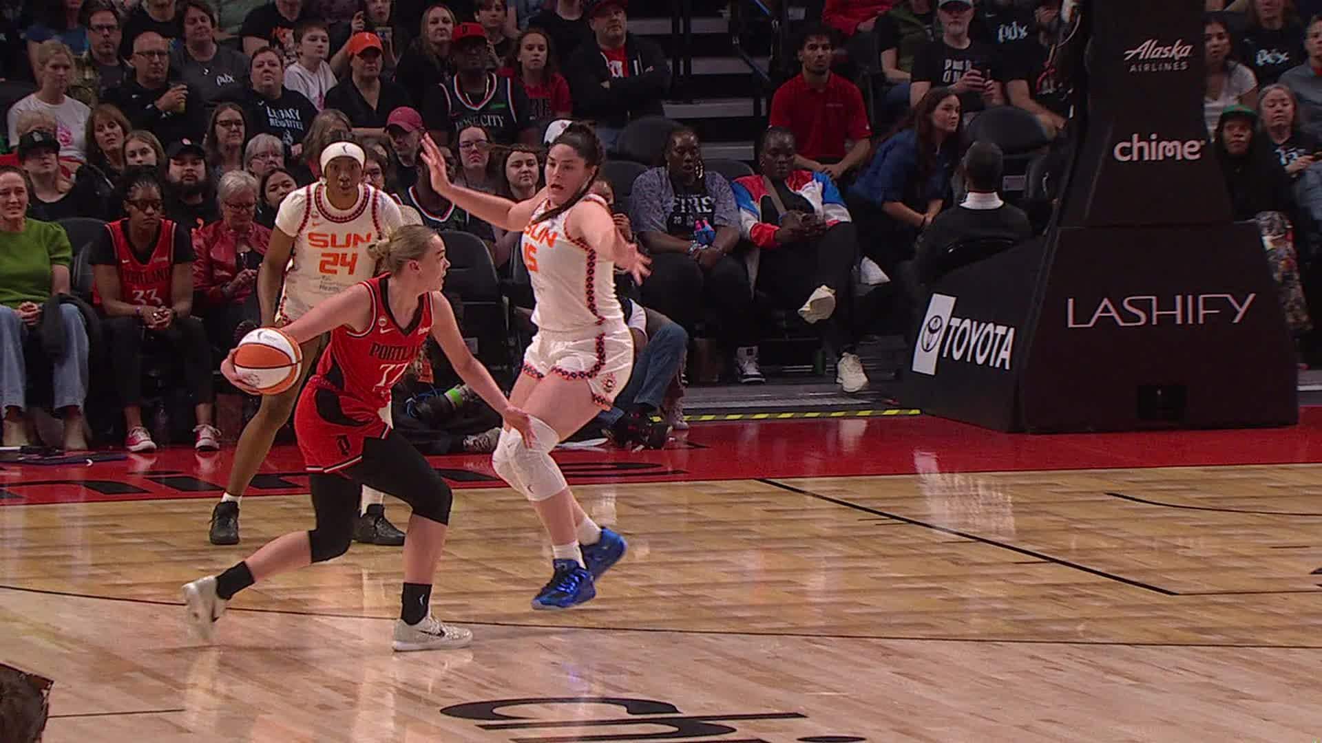 Nyadiew Puoch finishes through contact