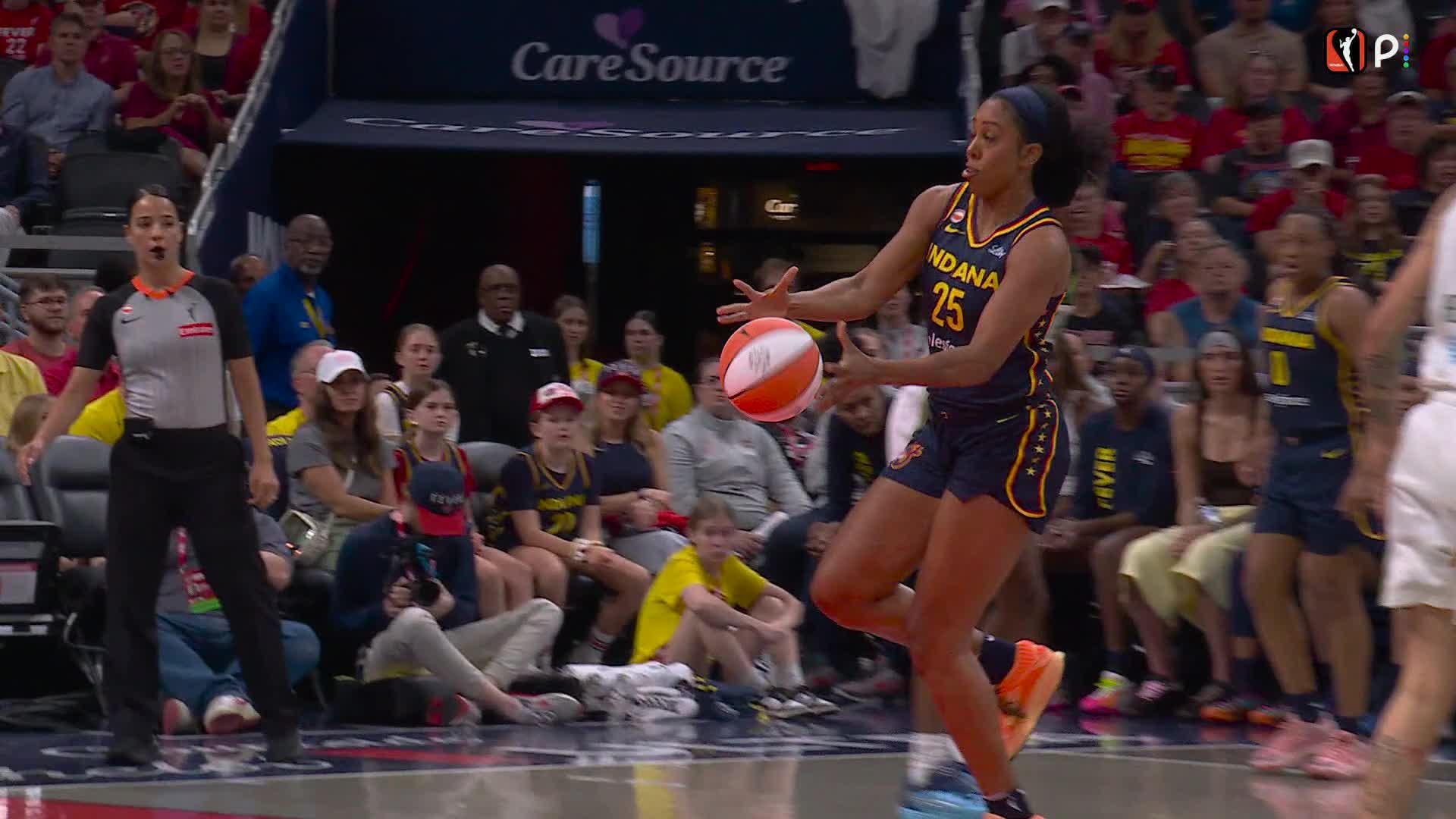 Highlights From Caitlin Clark 10-Assist Game