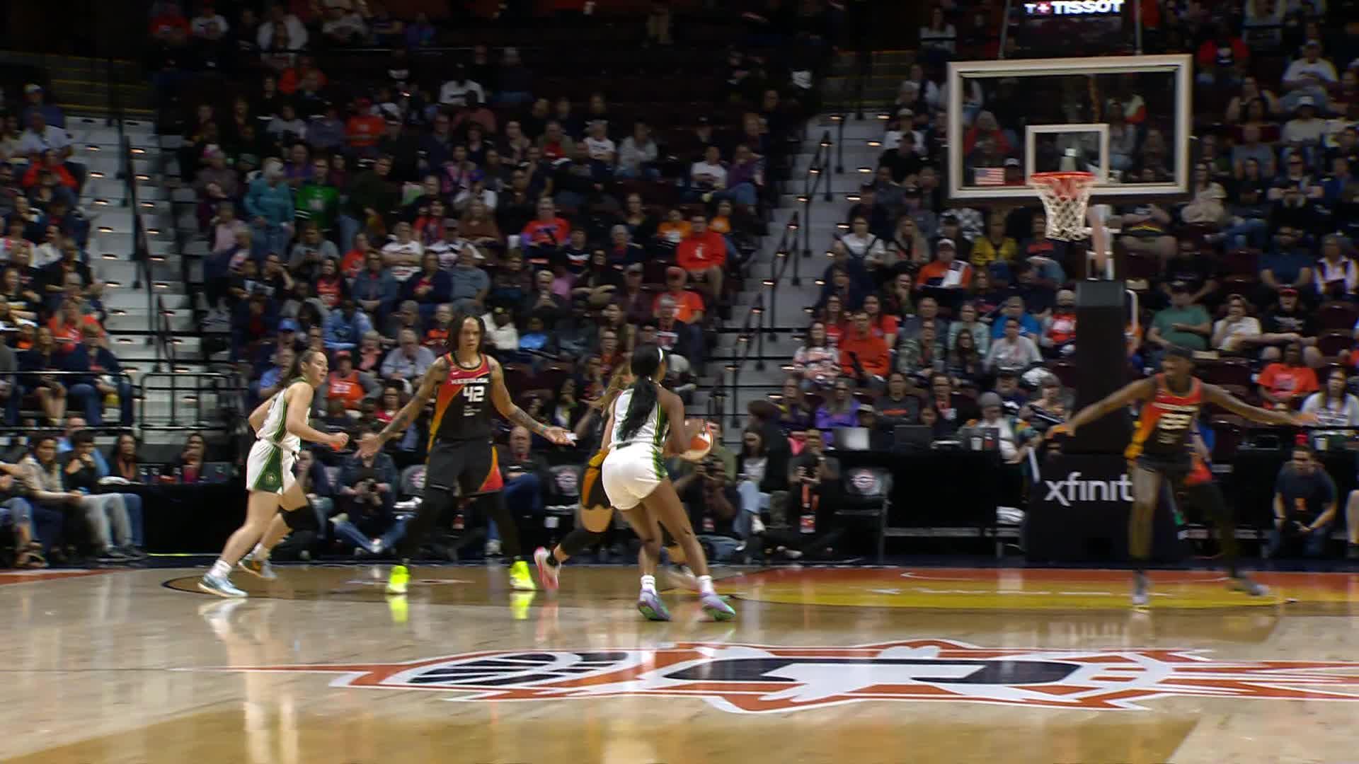 Lexie Brown Points Leader in Connecticut Sun vs. Seattle Storm - Top Points