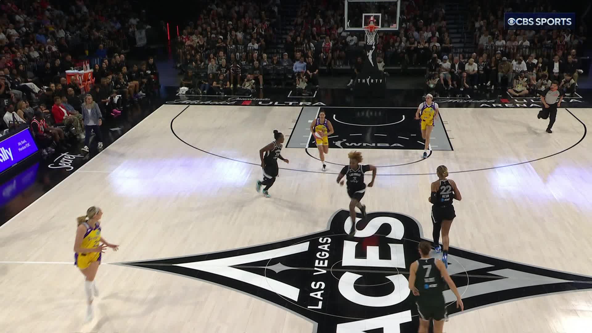 Highlights From Kelsey Plum 9-Assist Game