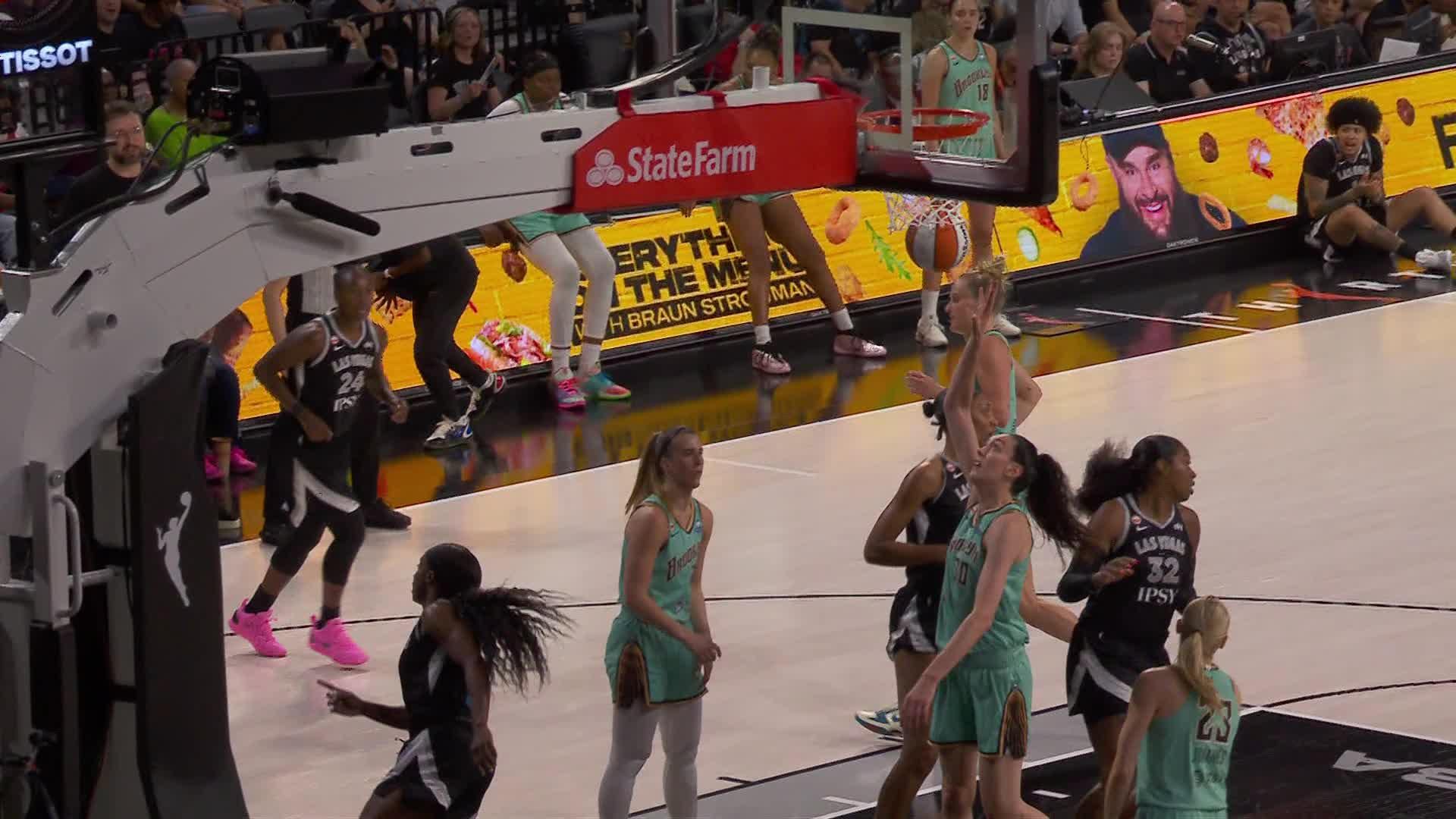 Highlights From Chelsea Gray 8-Assist Game