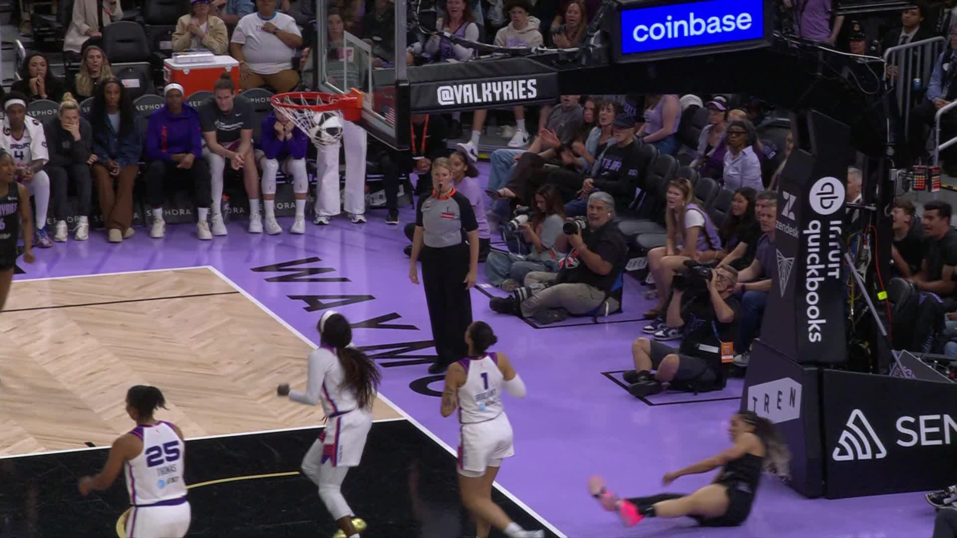 Gabby Williams Points Leader in Golden State Valkyries vs. Phoenix Mercury - Top Points