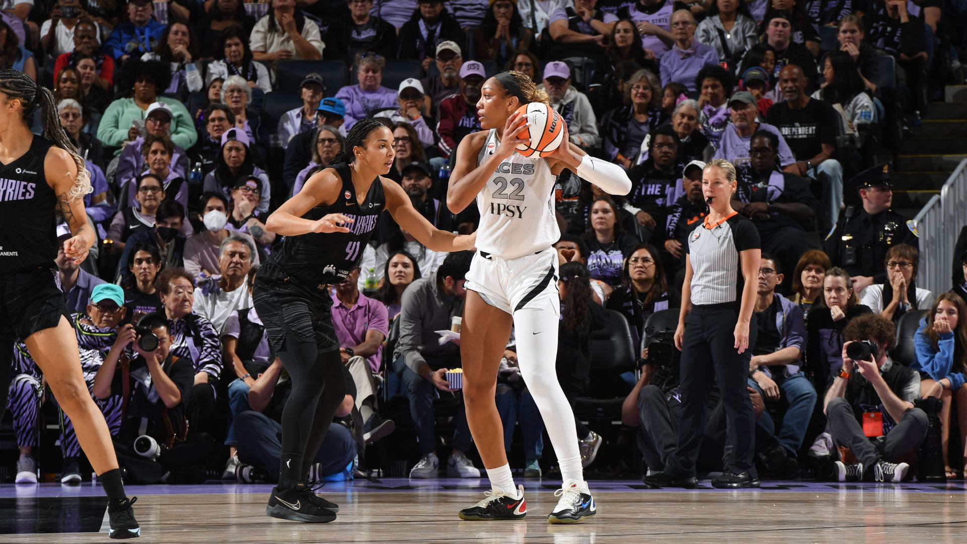 LIVE: Two-Game Slate on ABC