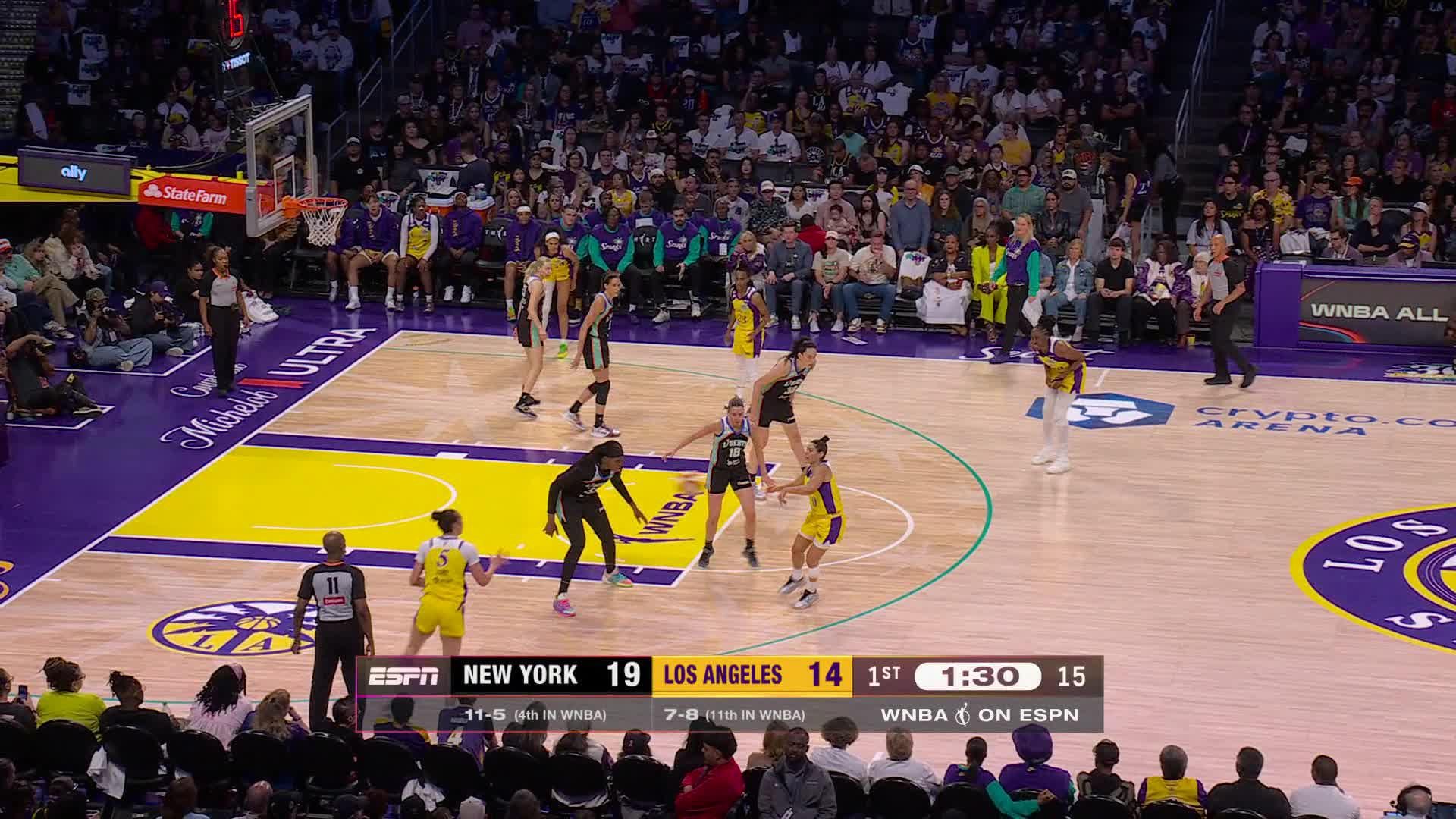 Highlights From Kelsey Plum 7-Assist Game