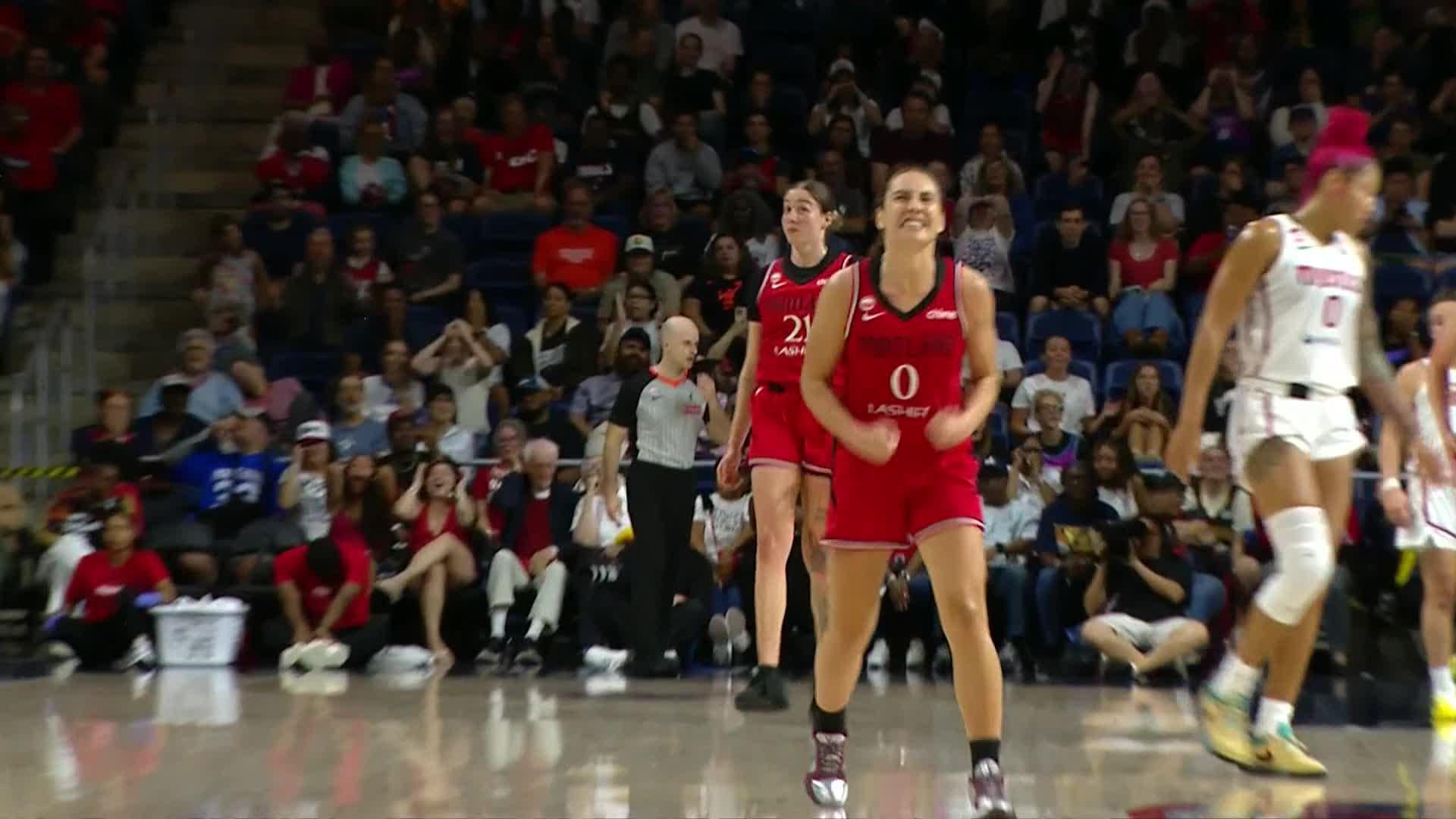 Carla Leite dials from long distance
