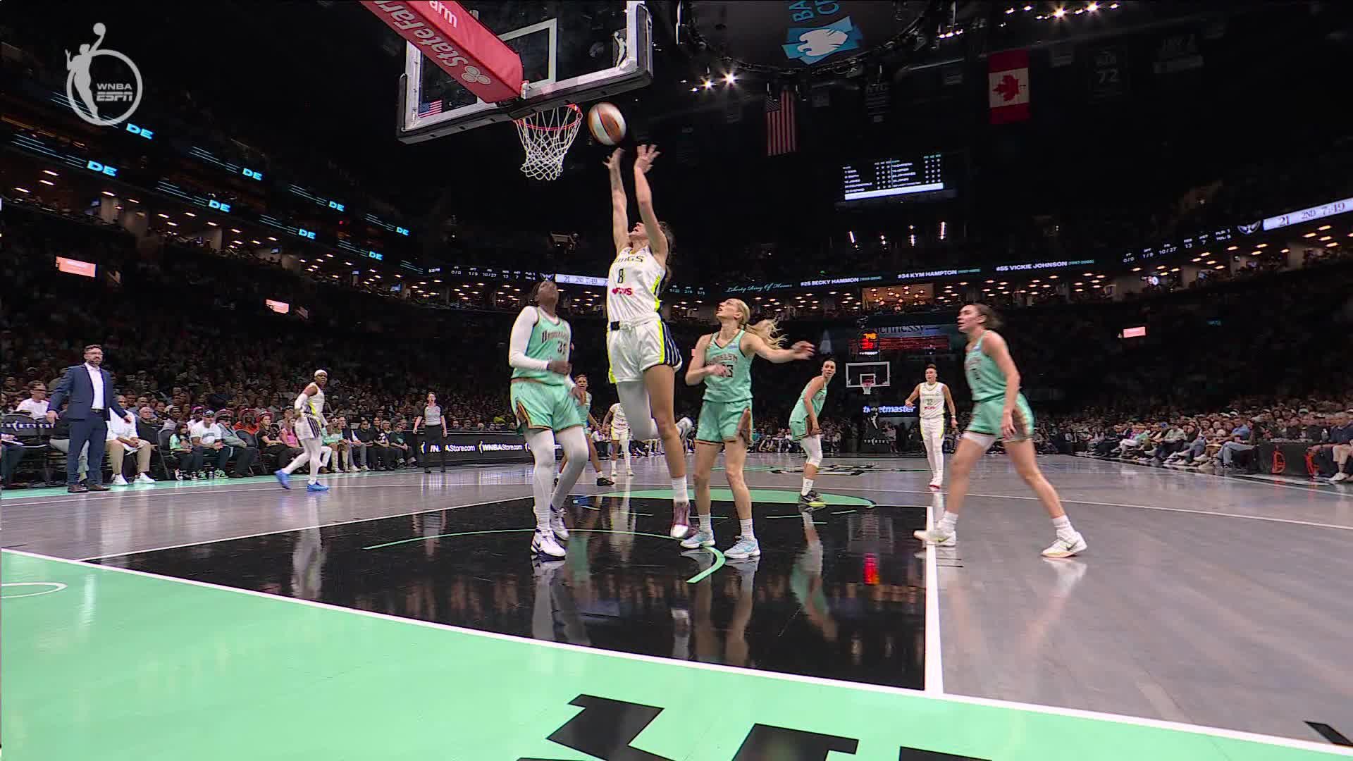 Highlights From Jessica Shepard 11-Assist Game