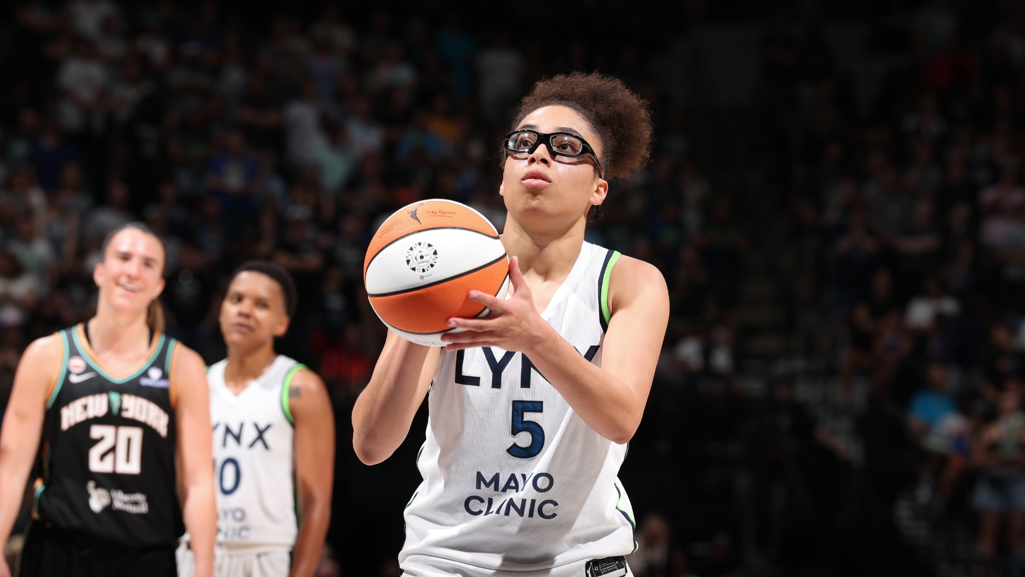 Miles Makes History in Lynx Win