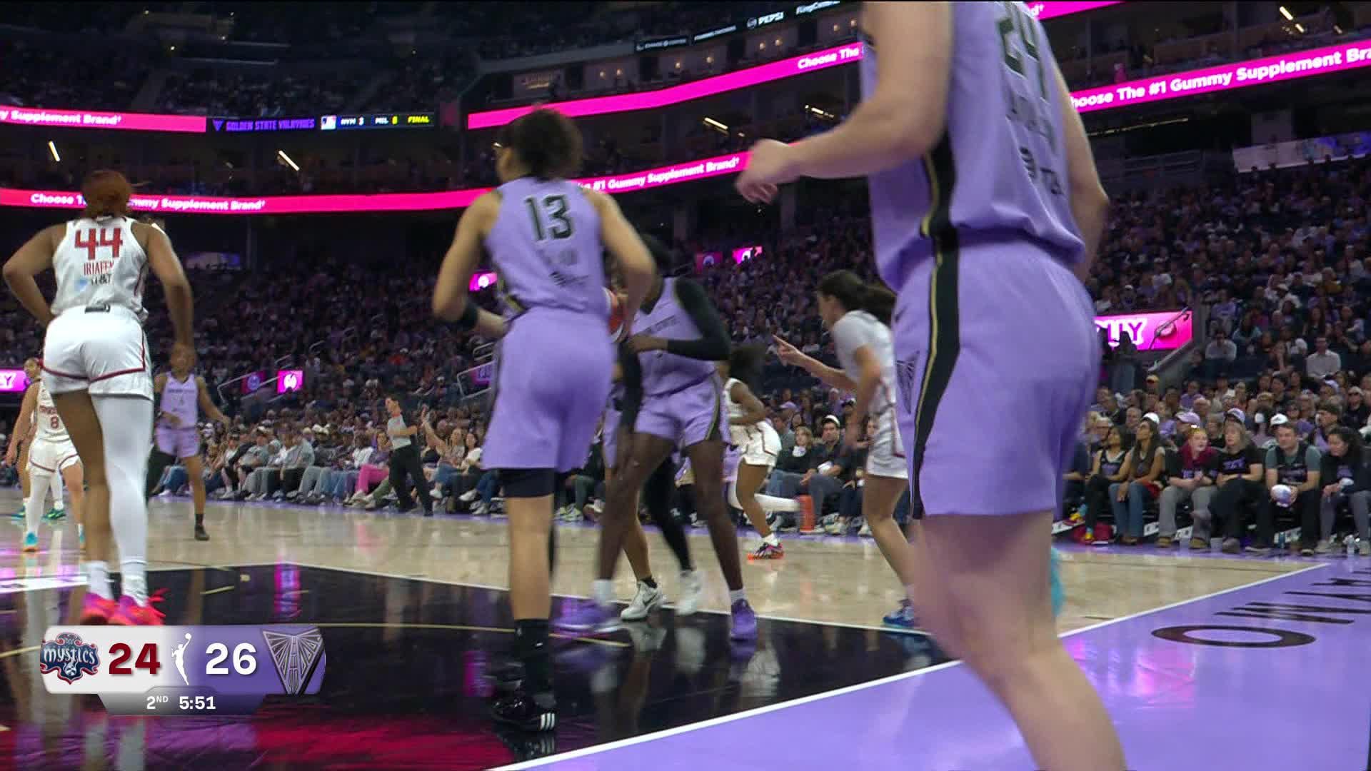 Highlights From Georgia Amoore 9-Assist Game