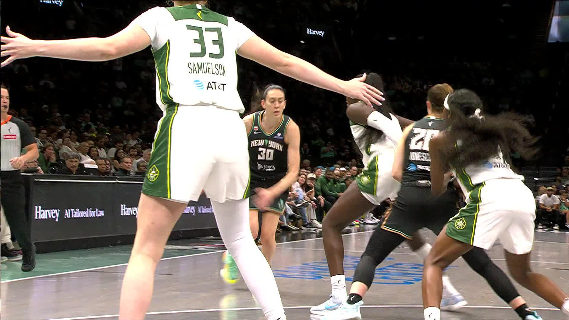A highlight-reel play by Breanna Stewart!