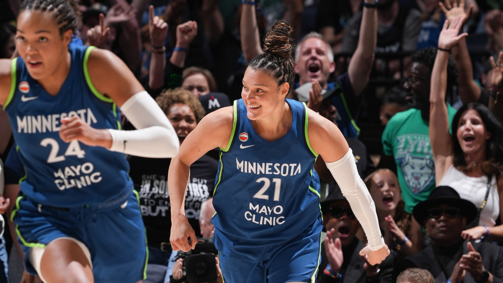 Kayla McBride Breaks Single-Game 3-Point Record