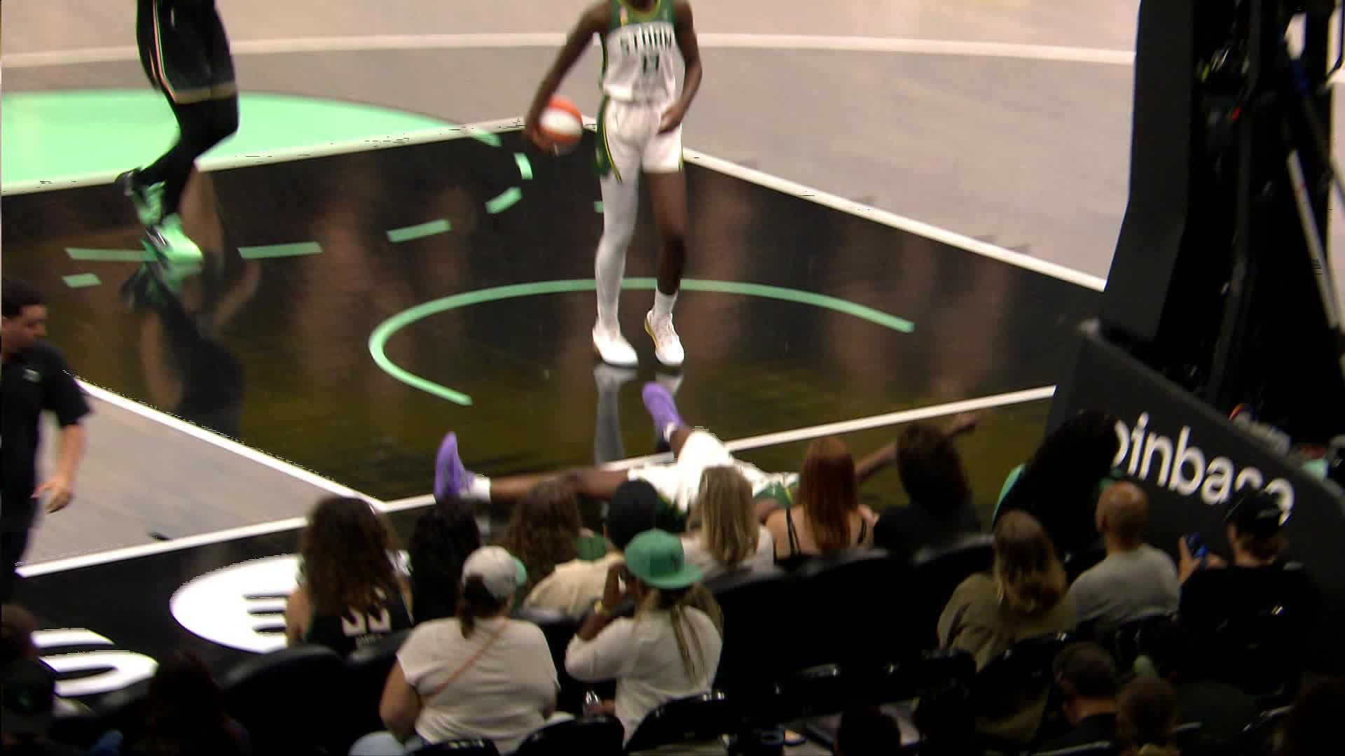 Flau'jae Johnson Points Leader in New York Liberty vs. Seattle Storm - Top Points