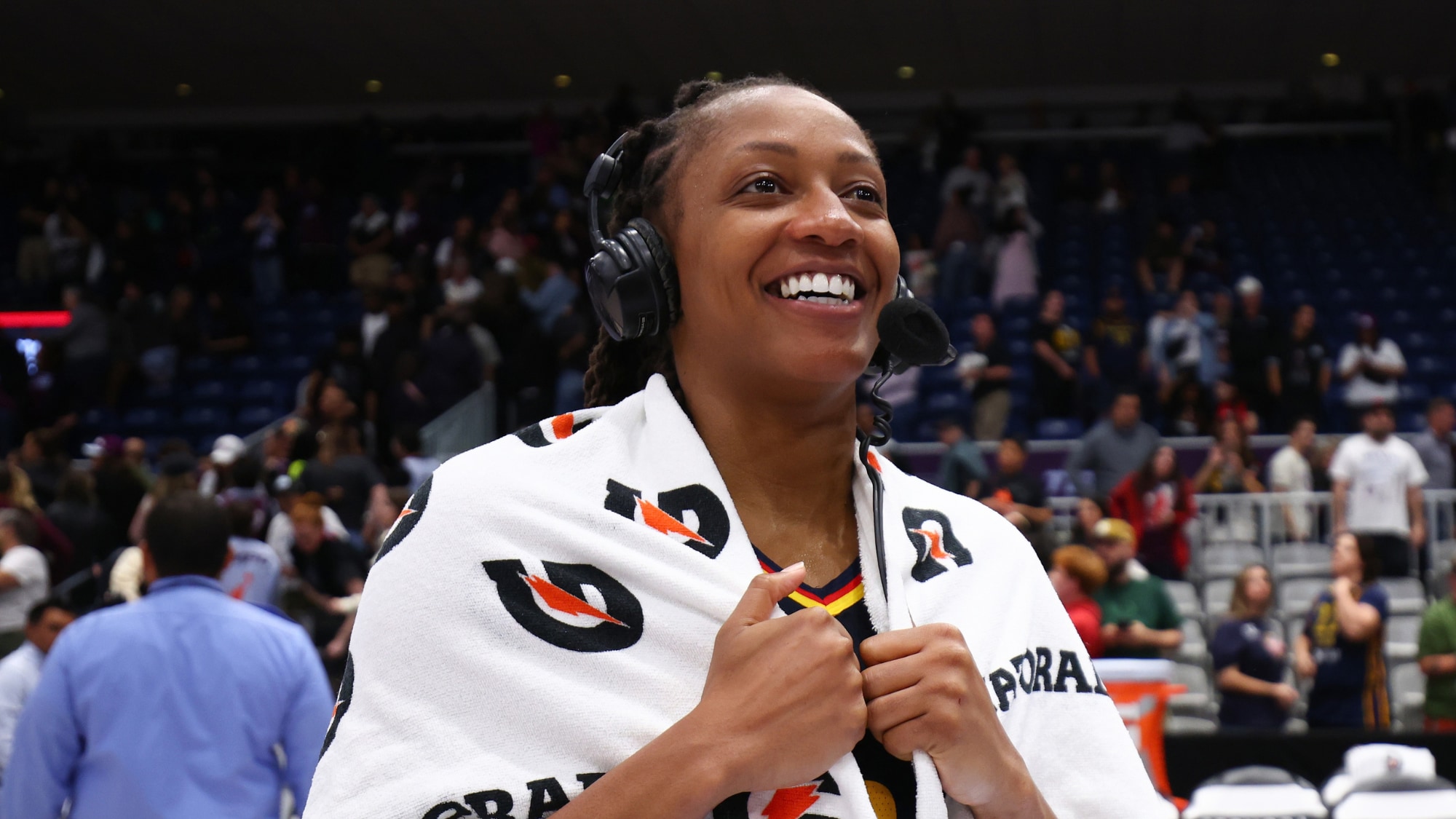 Kelsey Mitchell Makes History in Fever Win