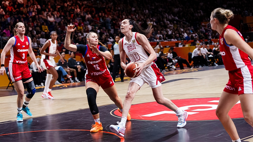 Breanna Stewart Sparks US to 105-64 Rout of Czechia After a Scare vs Italy