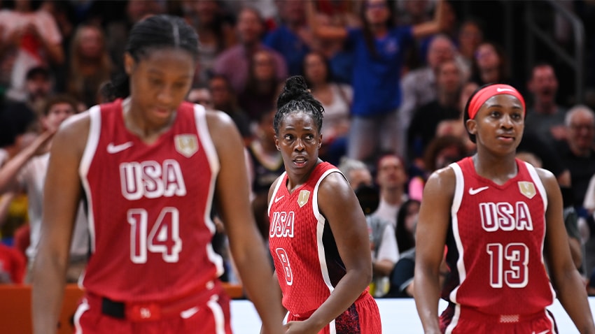 A Gritty Late Surge Lifts the US Past Italy 55-52 in its Toughest World Cup Test in Years