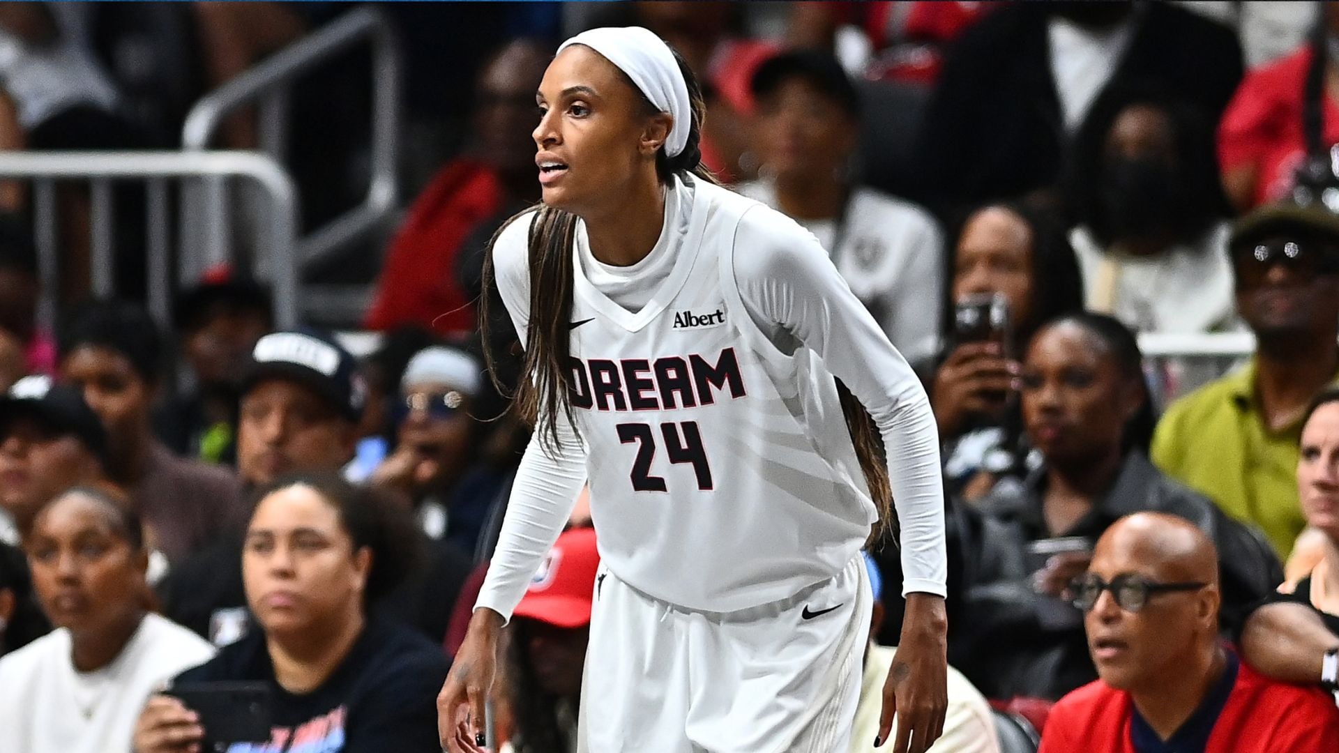 A late Addition to the Dream, 17-Year WNBA Veteran DeWanna Bonner Looks Like the Key