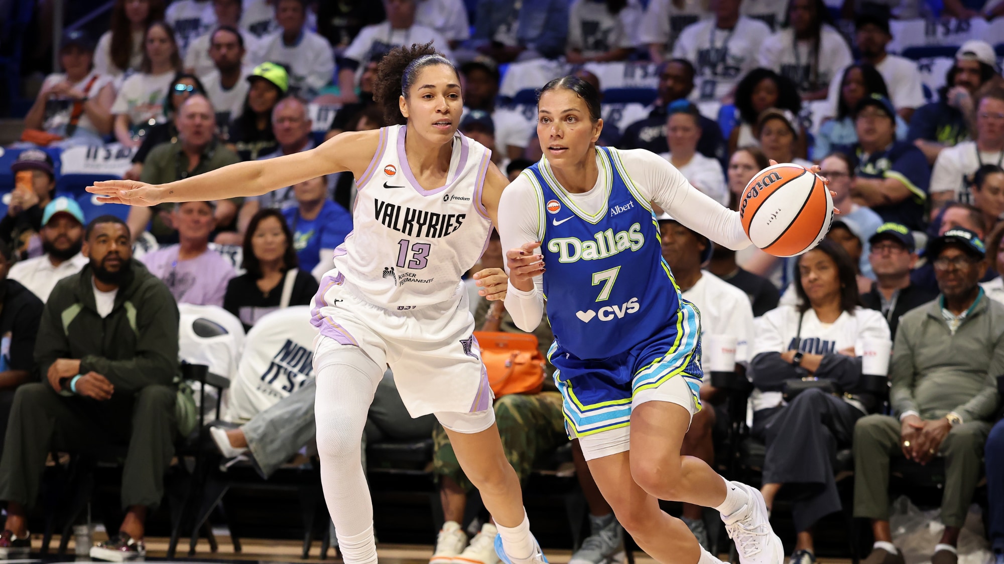 LIVE: Wings vs. Valkyries, Game 3